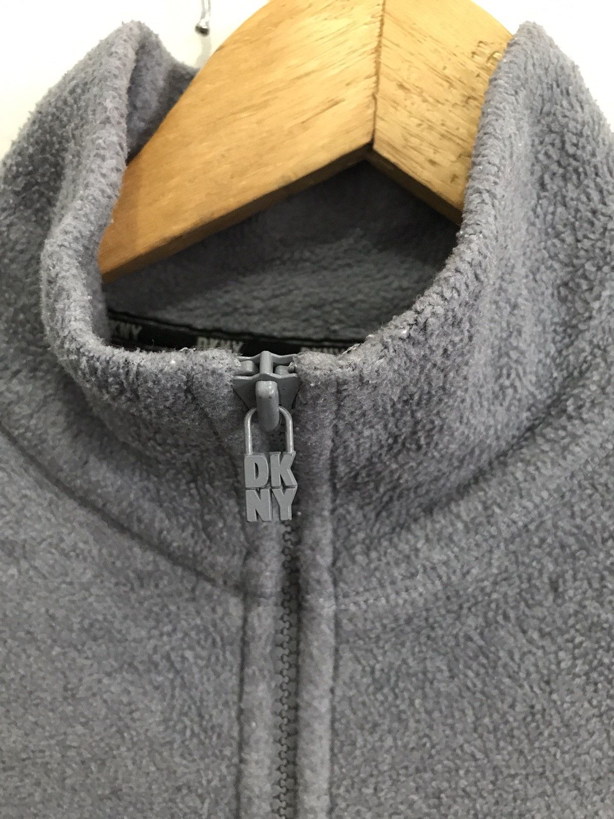 DKNY × Designer DKNY Spell Out Big Logo Fleece Jacket Size US M / EU 48-50 / 2 - 3 Thumbnail