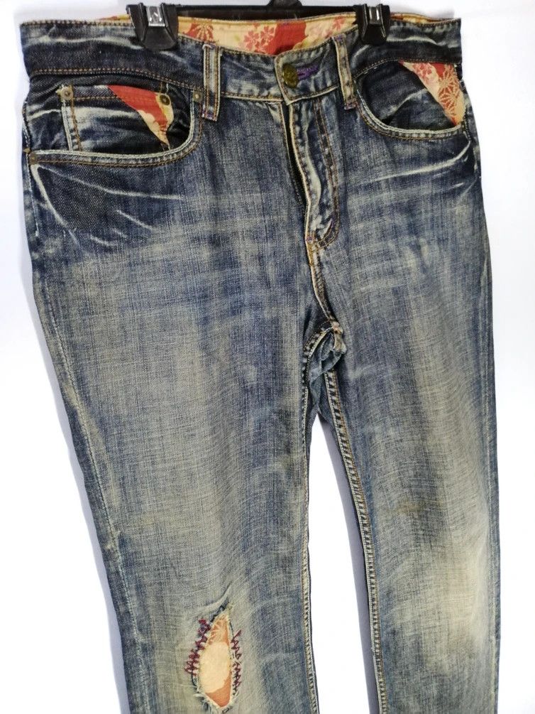 Japanese Brand Japanese Takeo Kikuchi Destroyed Denim Straight Size US 34 / EU 50 - 2 Thumbnail