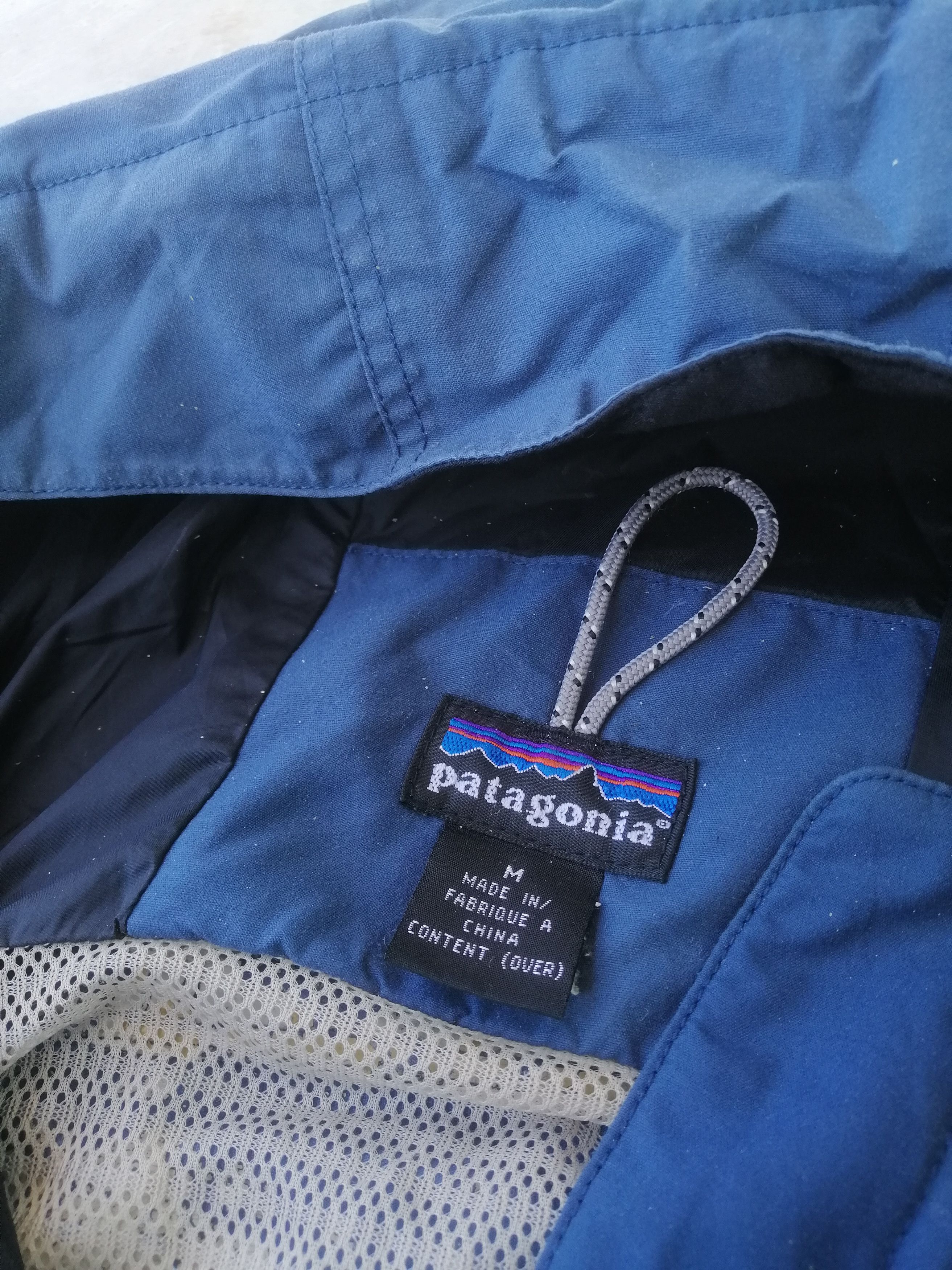 Patagonia Vintage Patagonia Hoodie Zipper Jacket Size US L / EU 52-54 / 3 - 4 Thumbnail