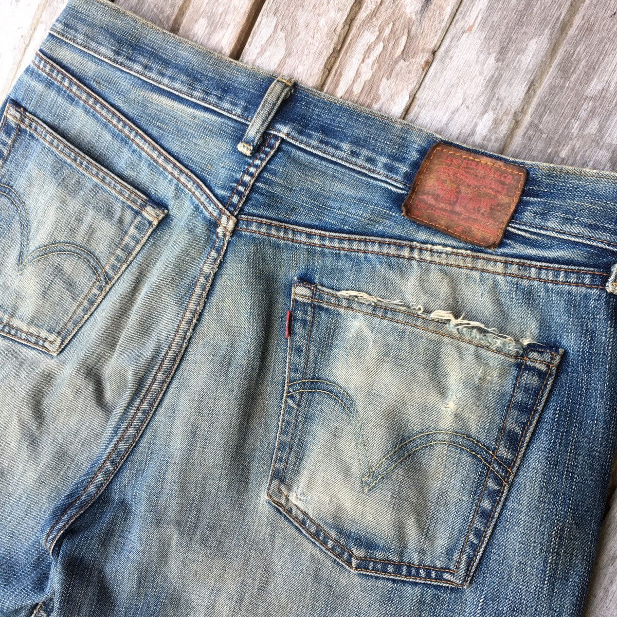Levi's 💥SICK💥 THRASHED Vintage Levis Denim ERD GRUNGE PANTS Size US 36 / EU 52 - 3 Thumbnail