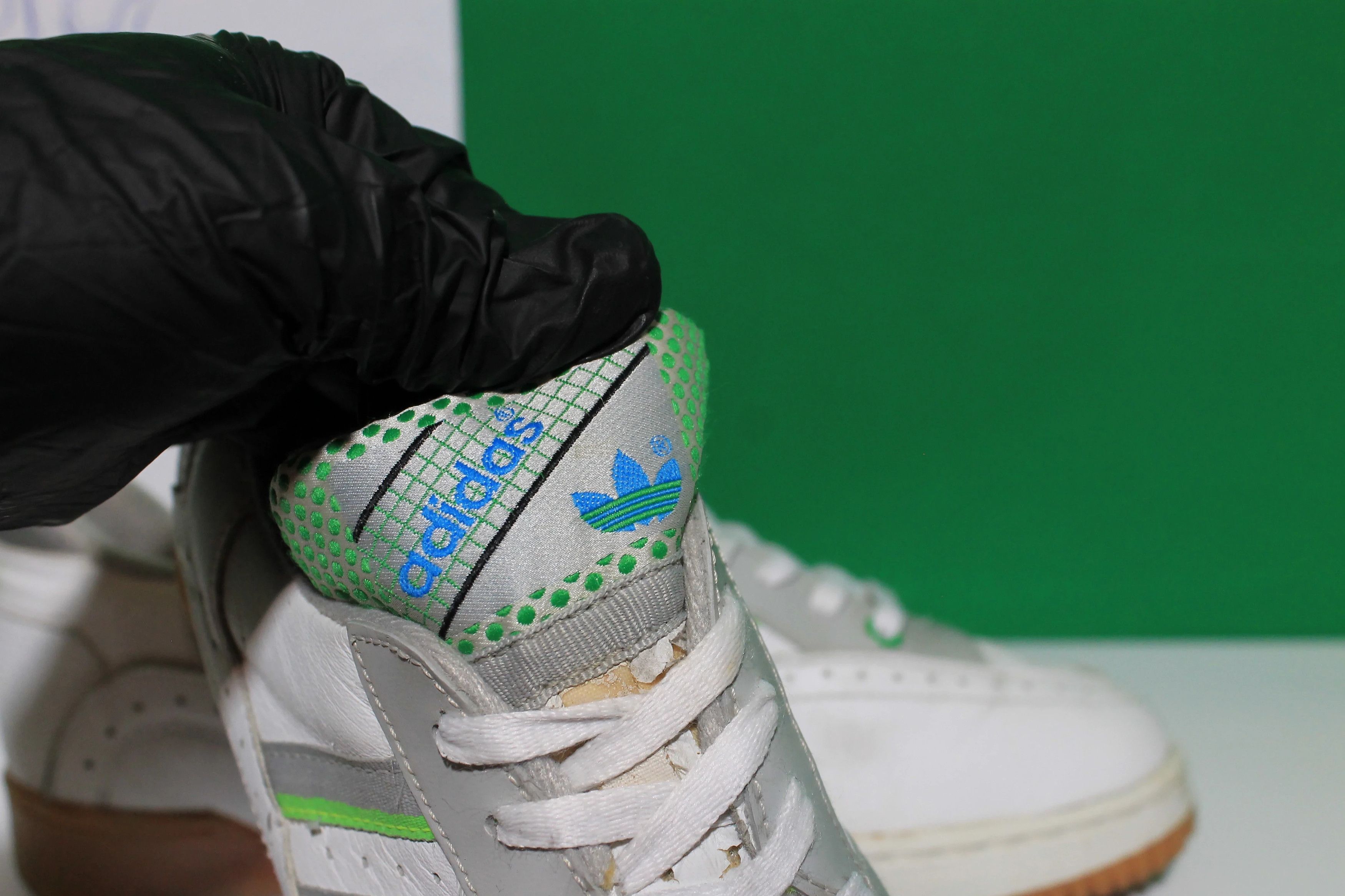 Adidas × Vintage 90s vintage adidas tennis shoes. very rare Size US 9 / EU 42 - 9 Thumbnail