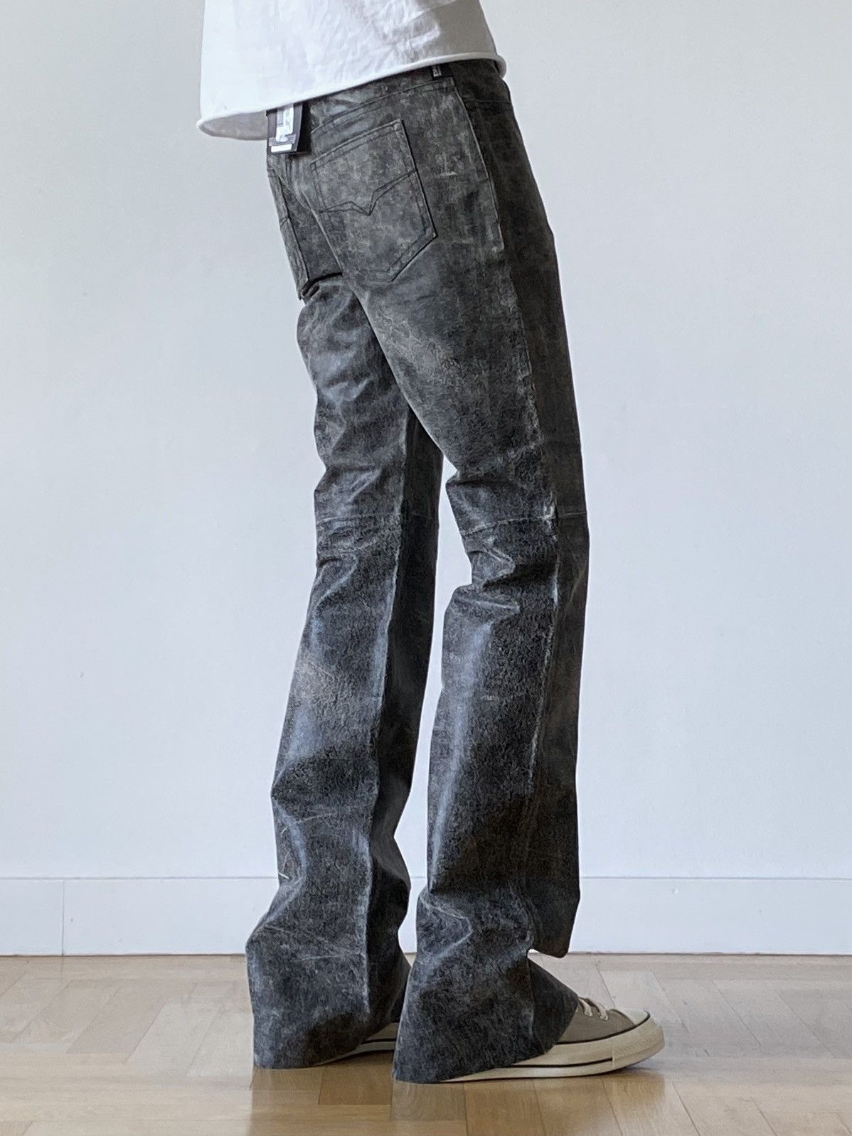 Versace × Versace Jeans Couture Vintage Versace BNWT Distressed Leather Flared Pants Size US 29 - 2 Thumbnail