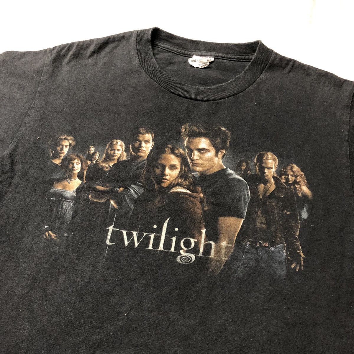 image of Vintage Y2K Twilight Movie T Shirt in Black, Men's (Size Medium)