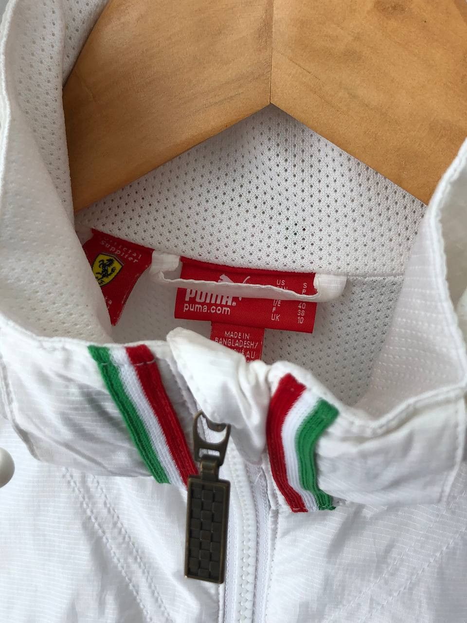 Ferrari × Puma VINTAGE PUMA X FERRARI WINDBREAKER WITH HOODIWLE RARE Size S / US 4 / IT 40 - 11 Thumbnail