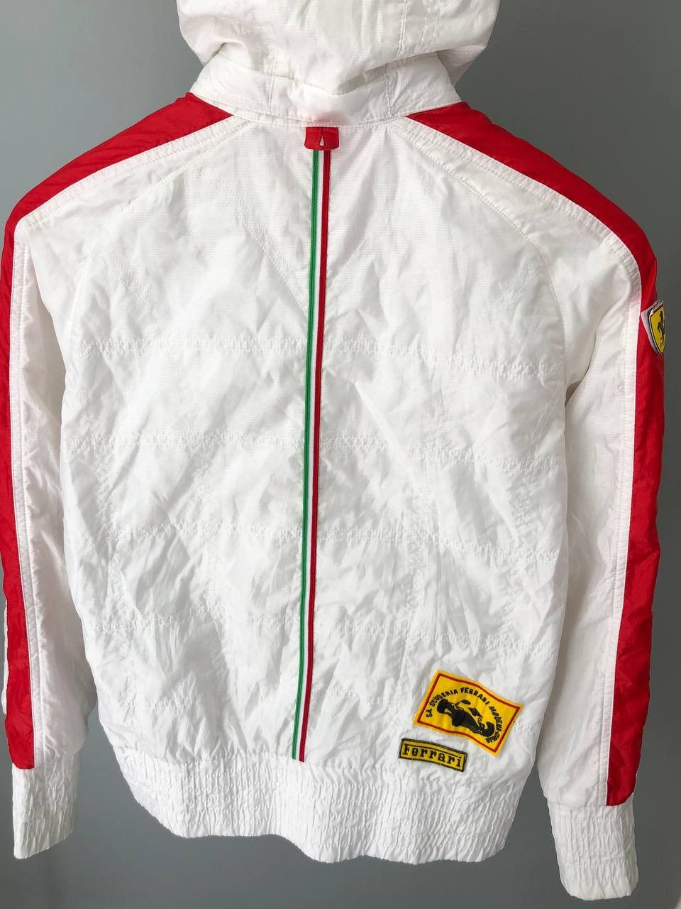 Ferrari × Puma VINTAGE PUMA X FERRARI WINDBREAKER WITH HOODIWLE RARE Size S / US 4 / IT 40 - 8 Thumbnail