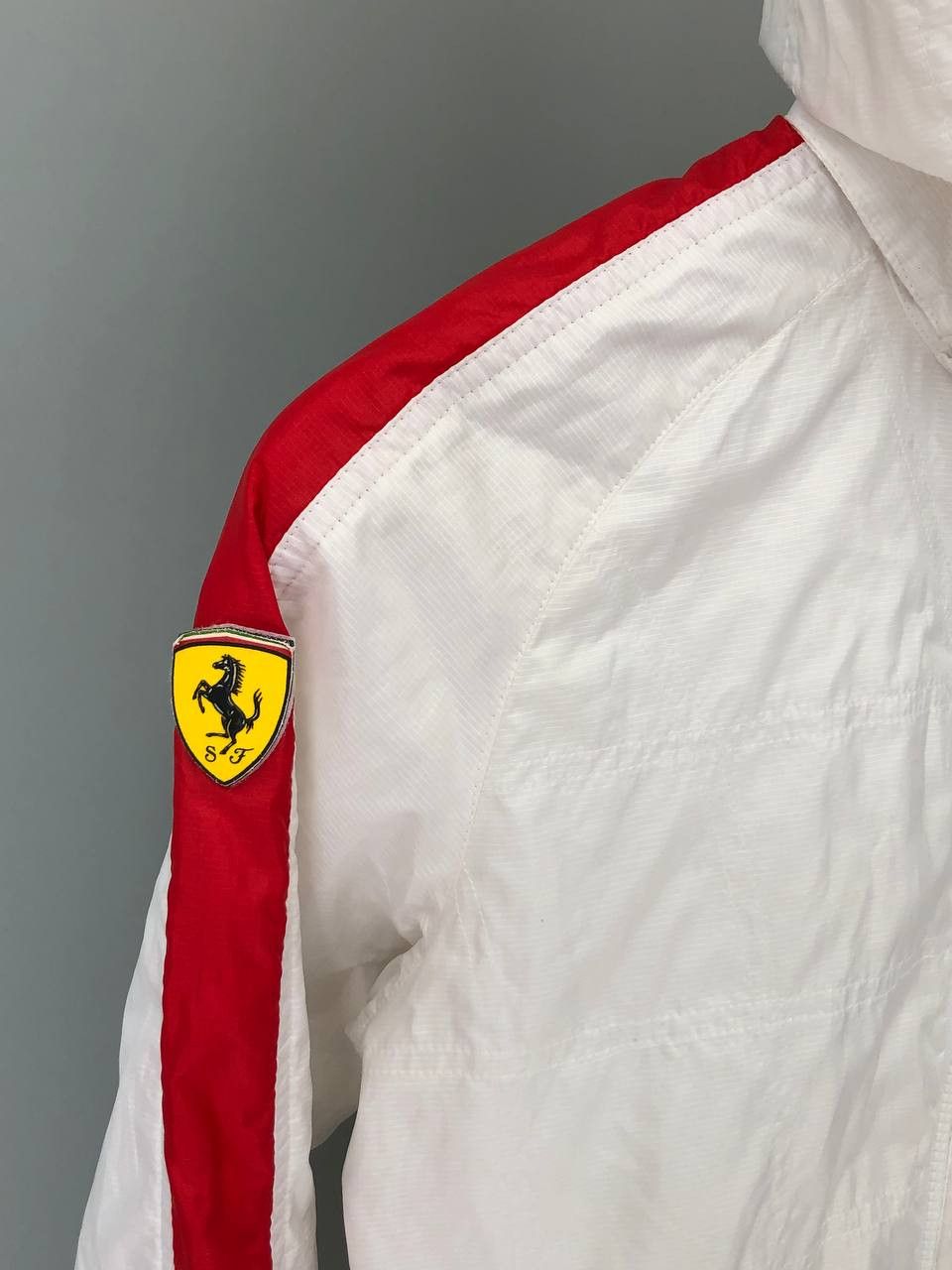 Ferrari × Puma VINTAGE PUMA X FERRARI WINDBREAKER WITH HOODIWLE RARE Size S / US 4 / IT 40 - 5 Thumbnail