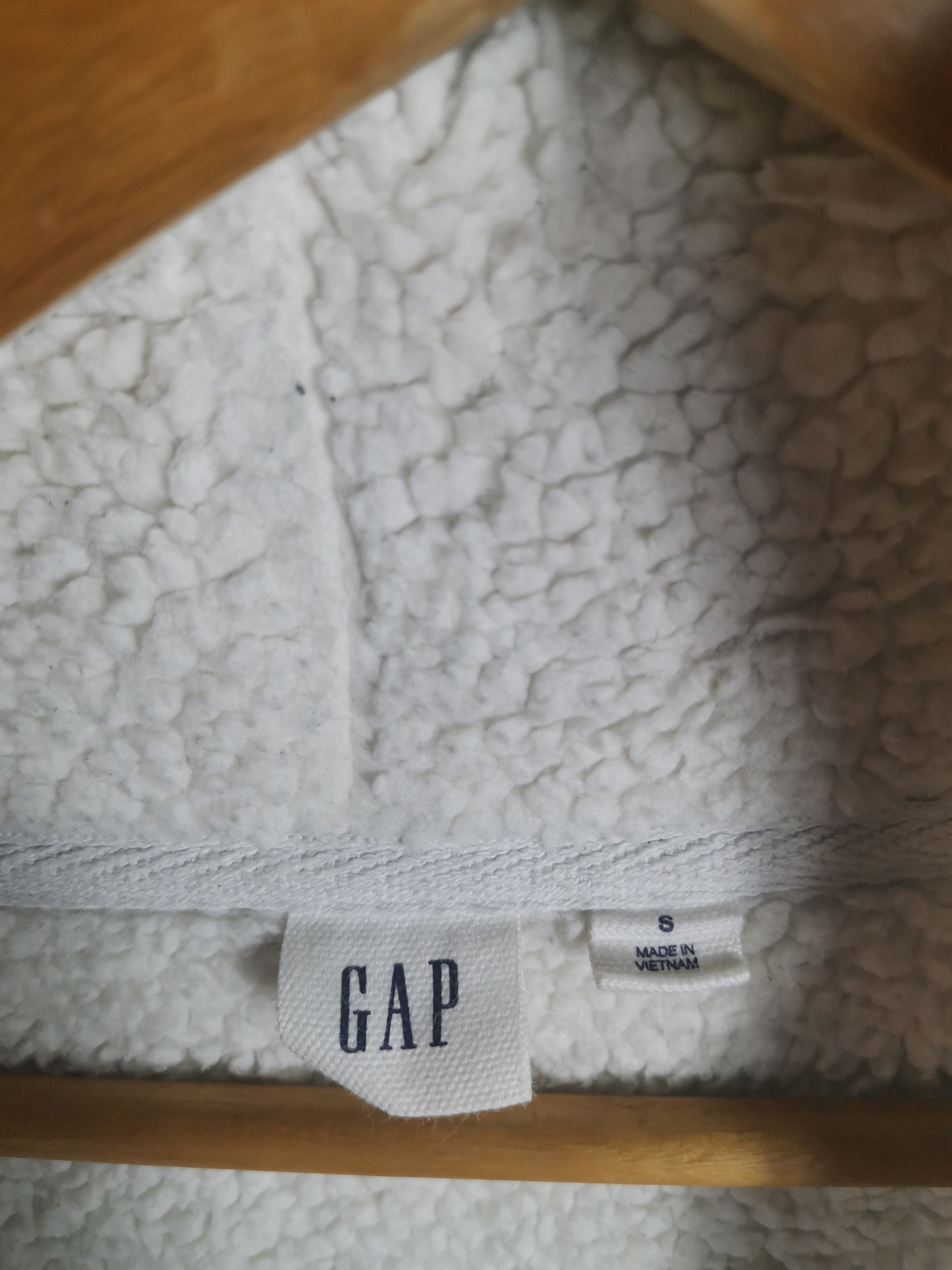 Gap Vintage Gap Big Logo Sweater Hoodie Size US S / EU 44-46 / 1 - 5 Thumbnail