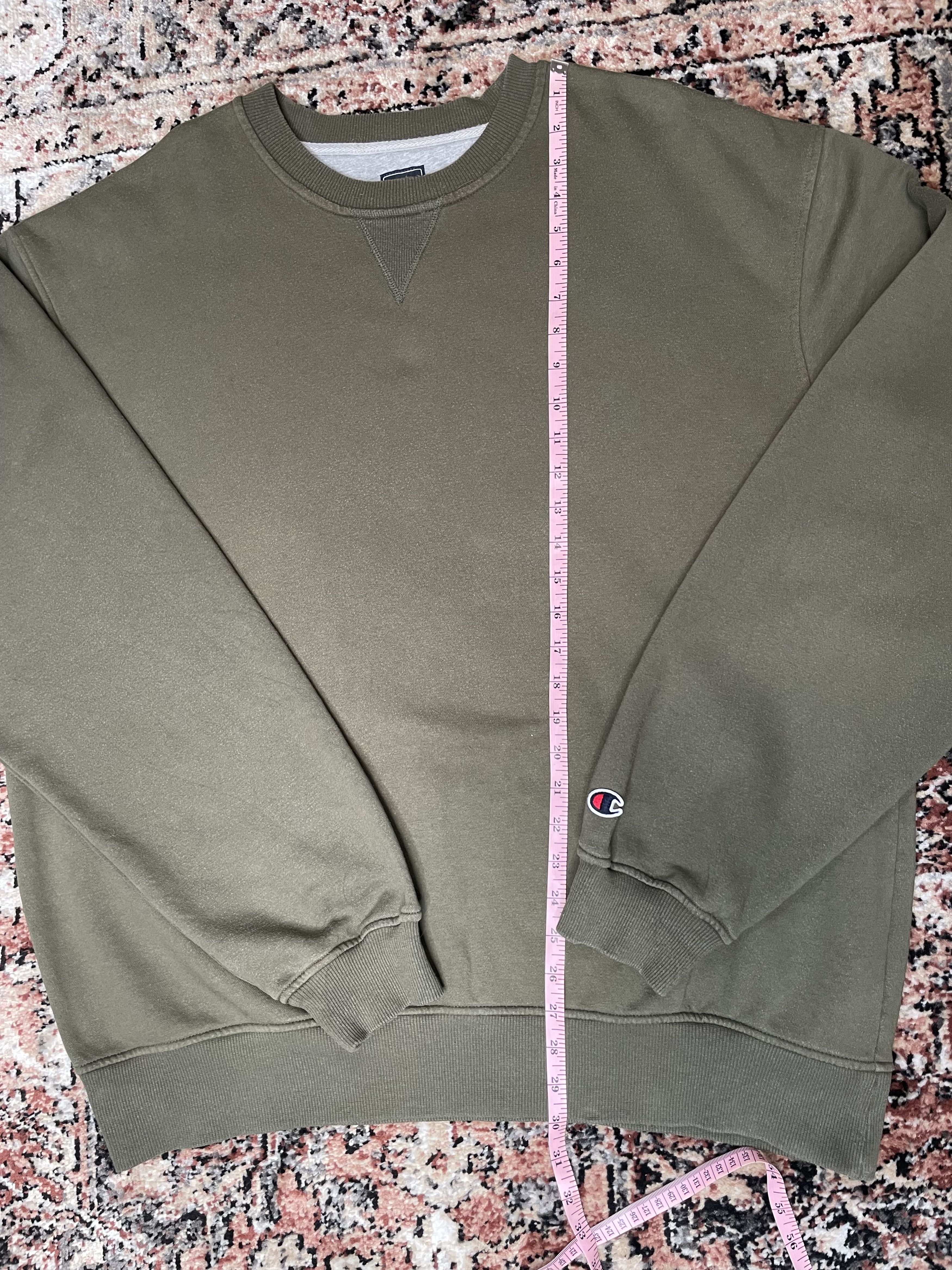 Champion CHAMPION - OLIVE GREEN SWEATER Size US XL / EU 56 / 4 - 6 Thumbnail