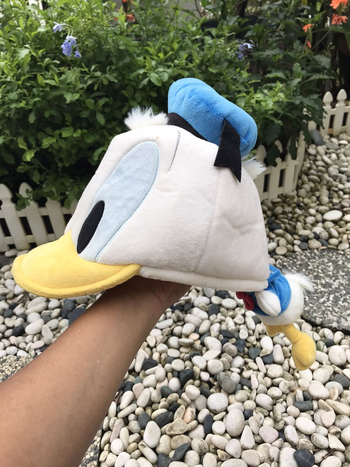 Disney × Japanese Brand COUPLE SET 💥 DONALD DUCK & DAISY WITH PLUSH BODY CAP HAT Size ONE SIZE - 7 Thumbnail
