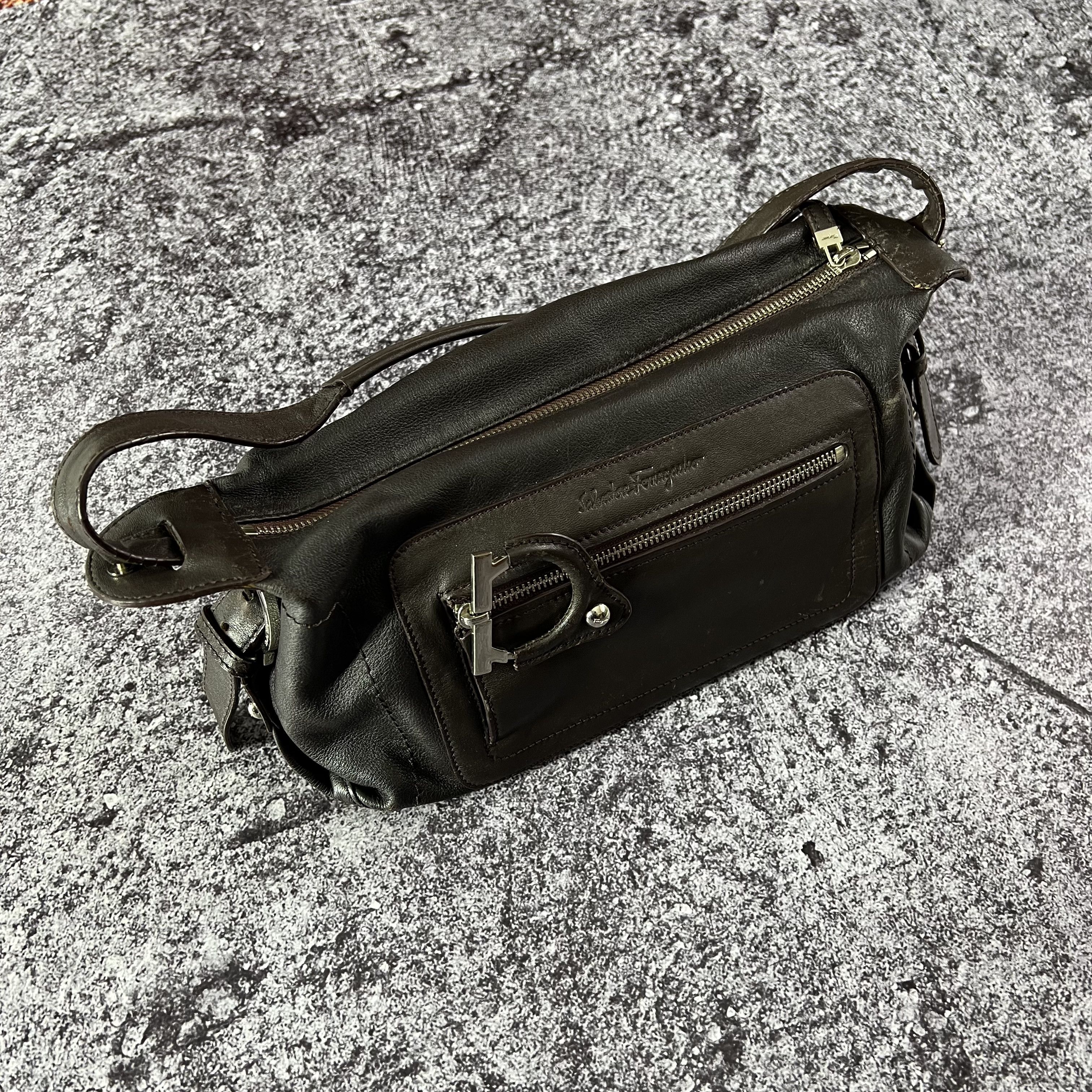 Salvatore Ferragamo Salvatore Ferragamo Handle Bags Leather Made in Italy Size ONE SIZE - 4 Thumbnail