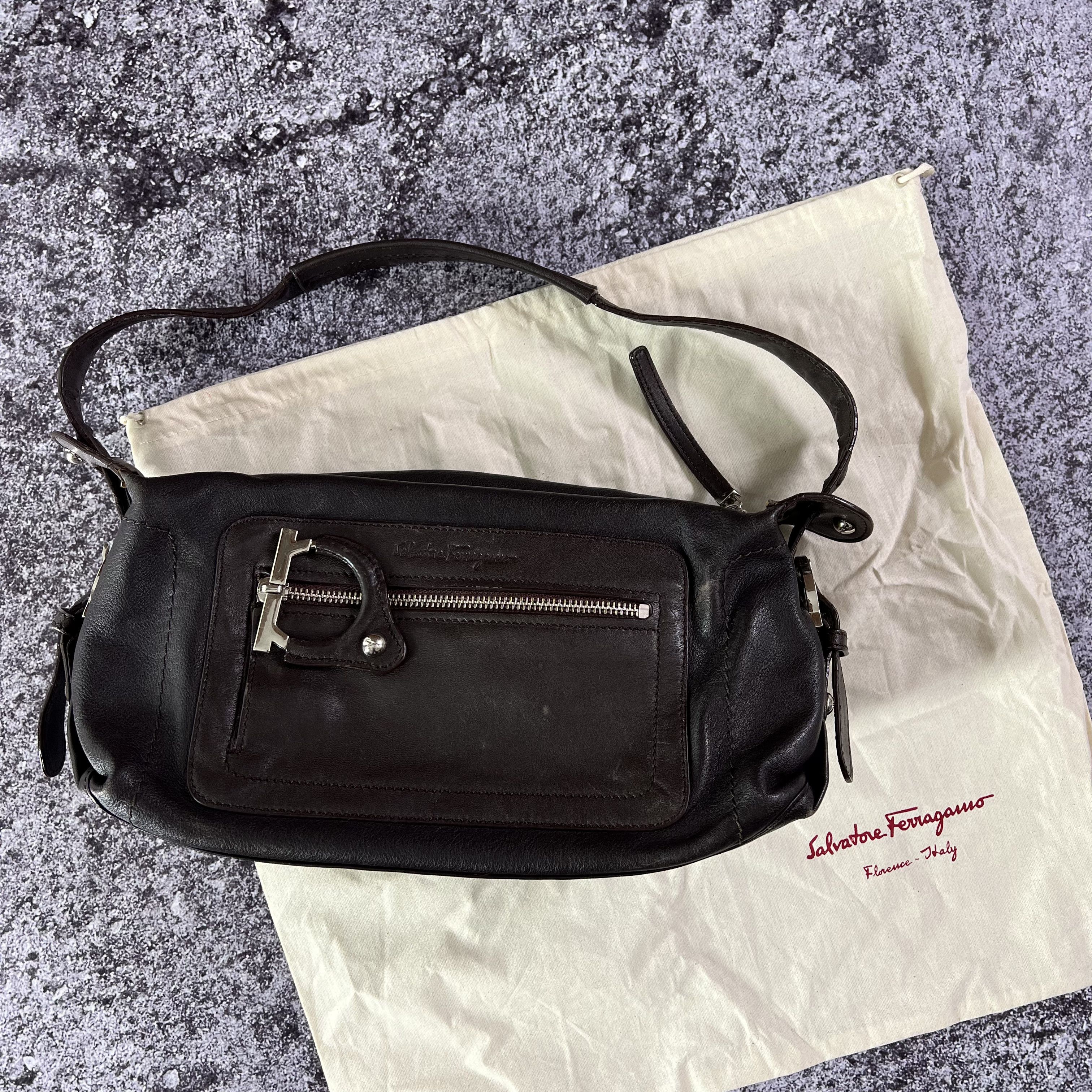 Salvatore Ferragamo Salvatore Ferragamo Handle Bags Leather Made in Italy Size ONE SIZE - 1 Thumbnail