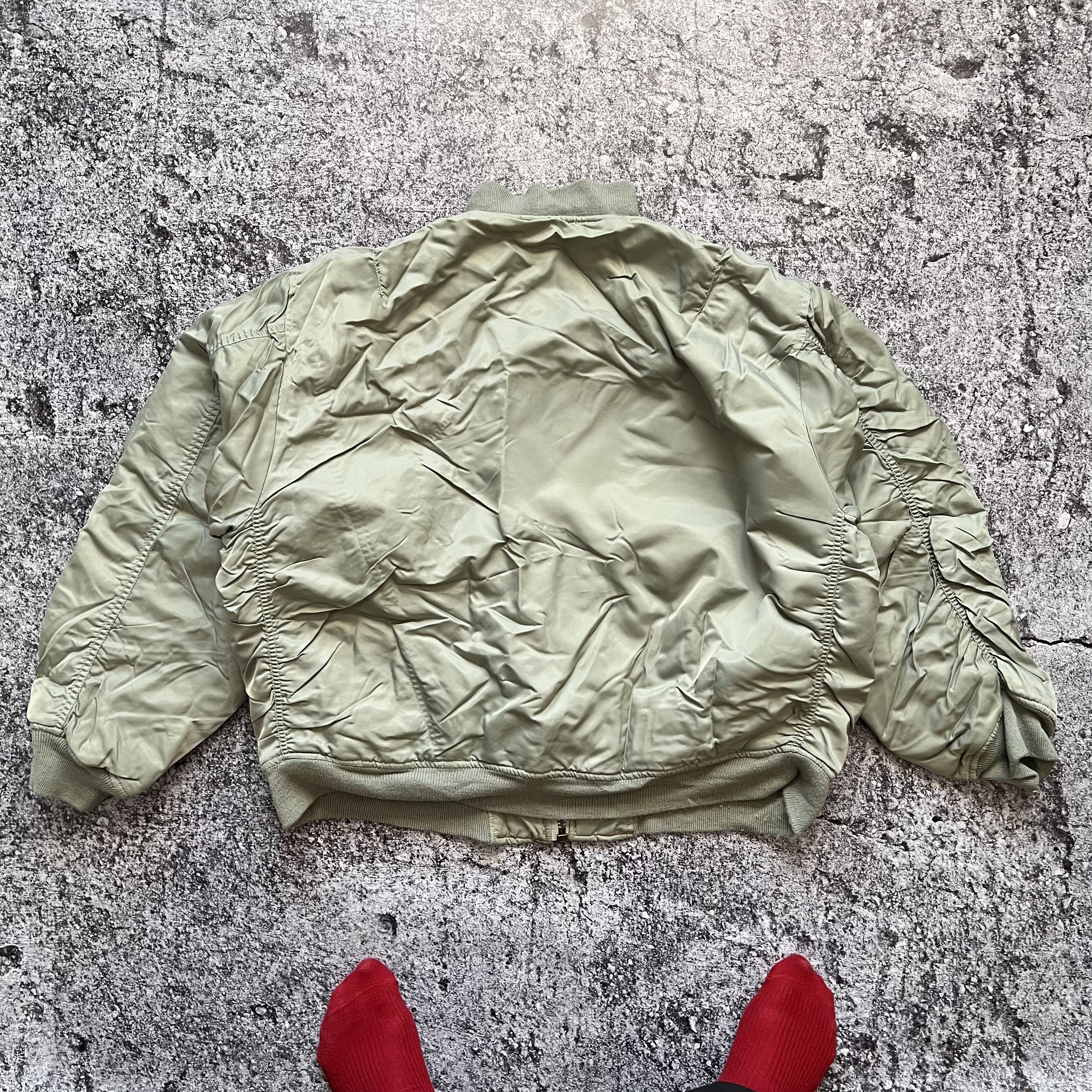 Alpha Industries Vintage Alpha Industries MA 1 Bomber Jacket Size L Size US L / EU 52-54 / 3 - 4 Thumbnail