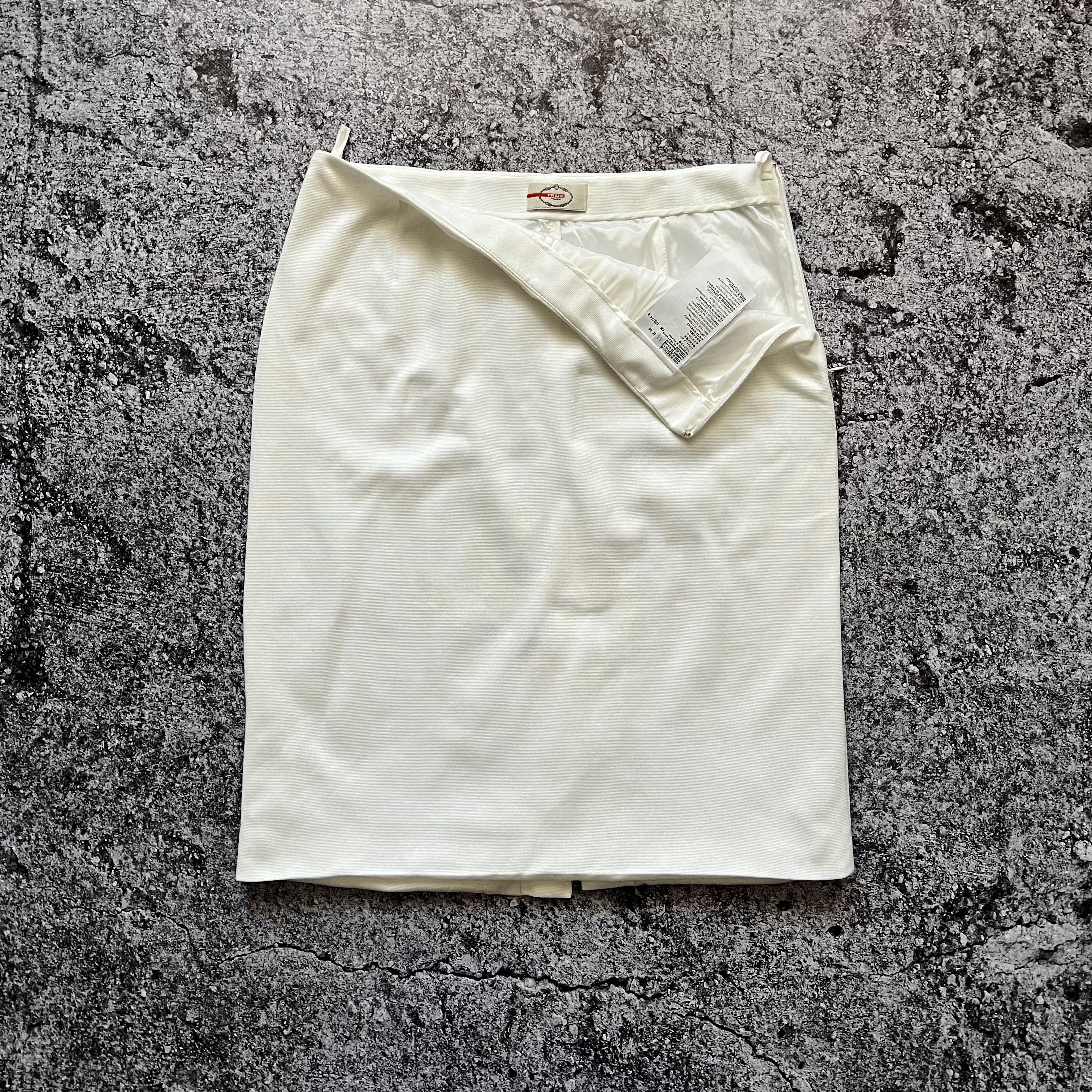 Prada Prada Skirt Made in Slovakia Size 44 Size 30" / US 8 / IT 44 - 1 Thumbnail