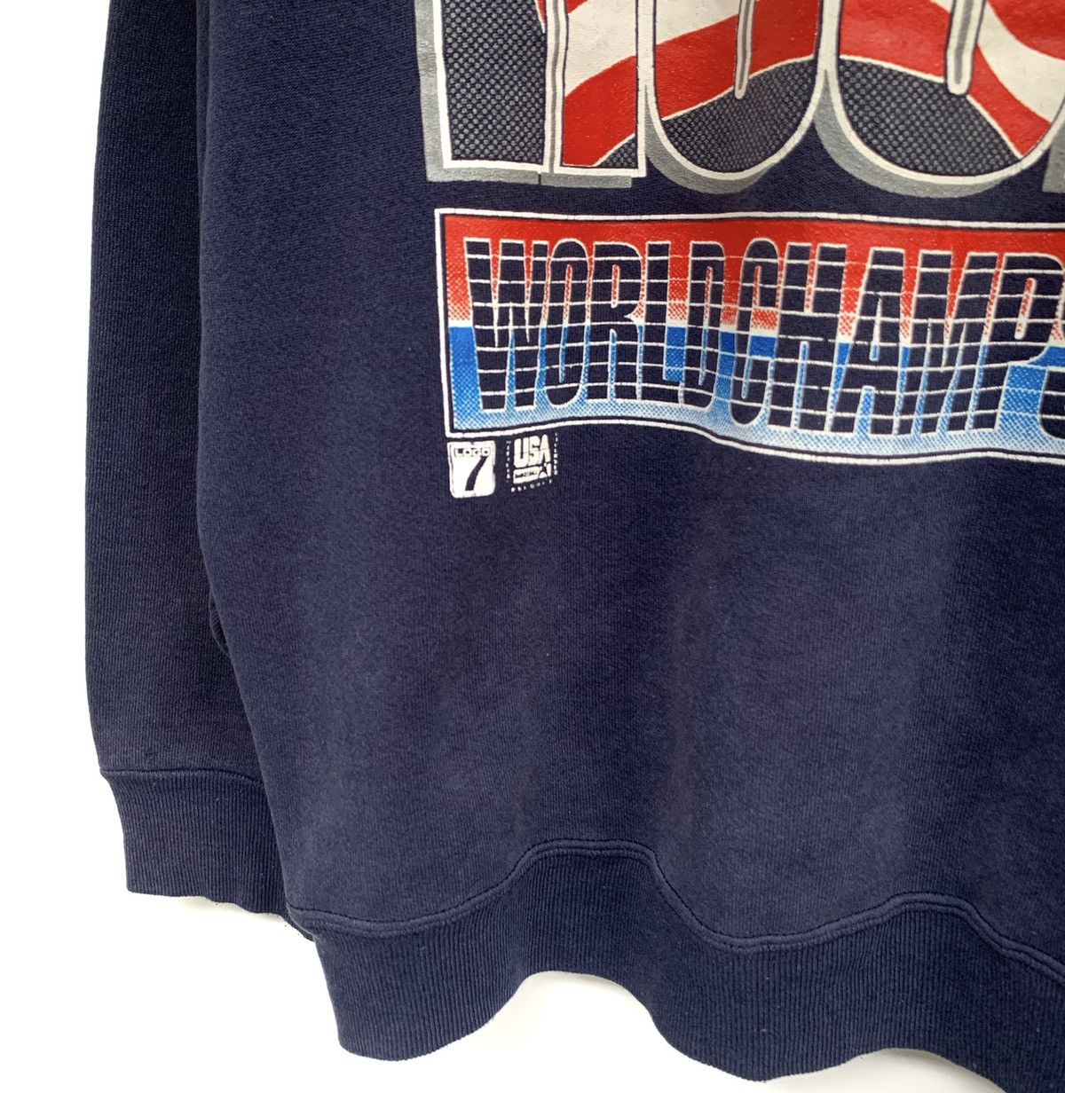 Logo 7 Vintage 90’s USA Basketball HOOPS Sweatshirt Size US XL / EU 56 / 4 - 4 Thumbnail
