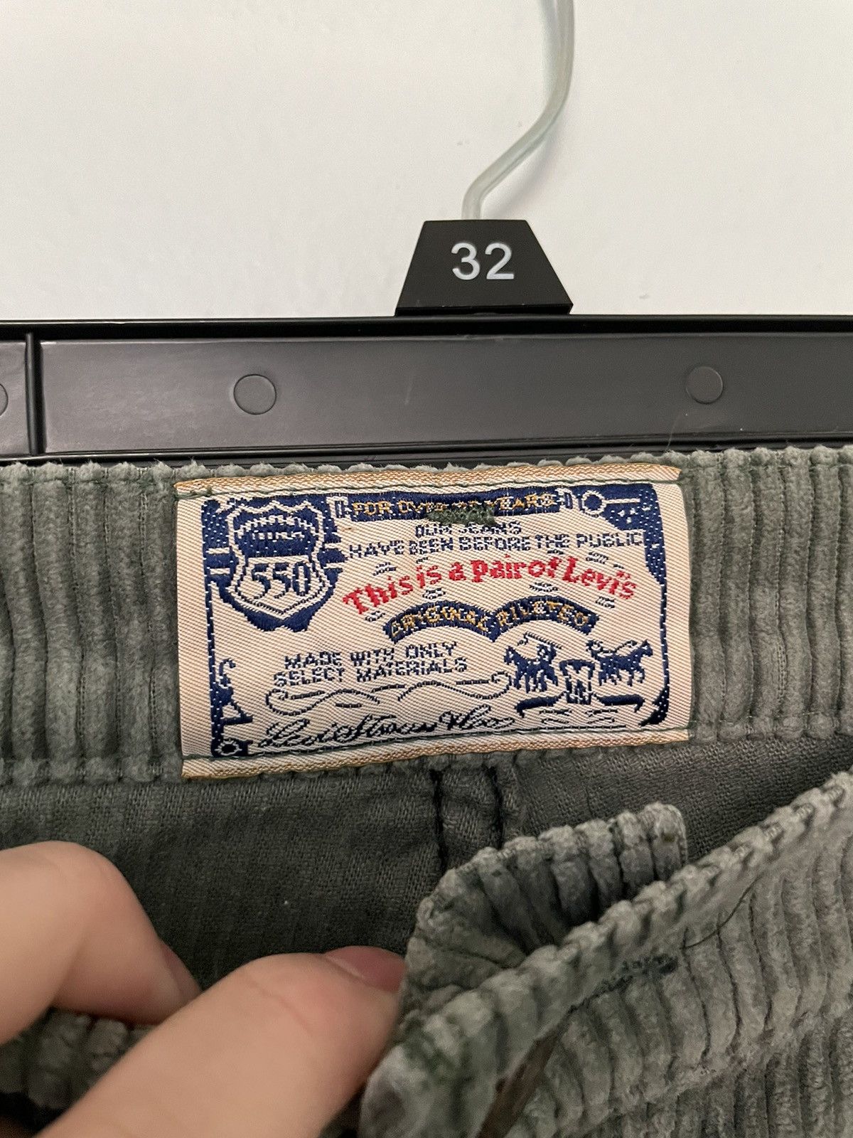 Levi's × Vintage Vintage Levi Black Tab Corduroy Pants 550/ Size US 35 - 3 Thumbnail