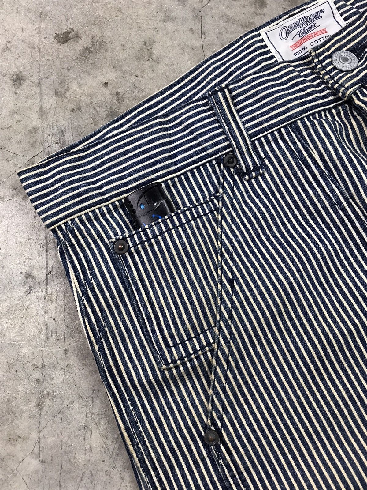 Oshkosh 🔥VINTAGE OSHKOSH CLASSICS HICKORY DENIM STRIPE Size US 31 - 15 Thumbnail