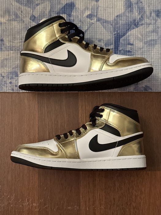 j1 mid metallic gold