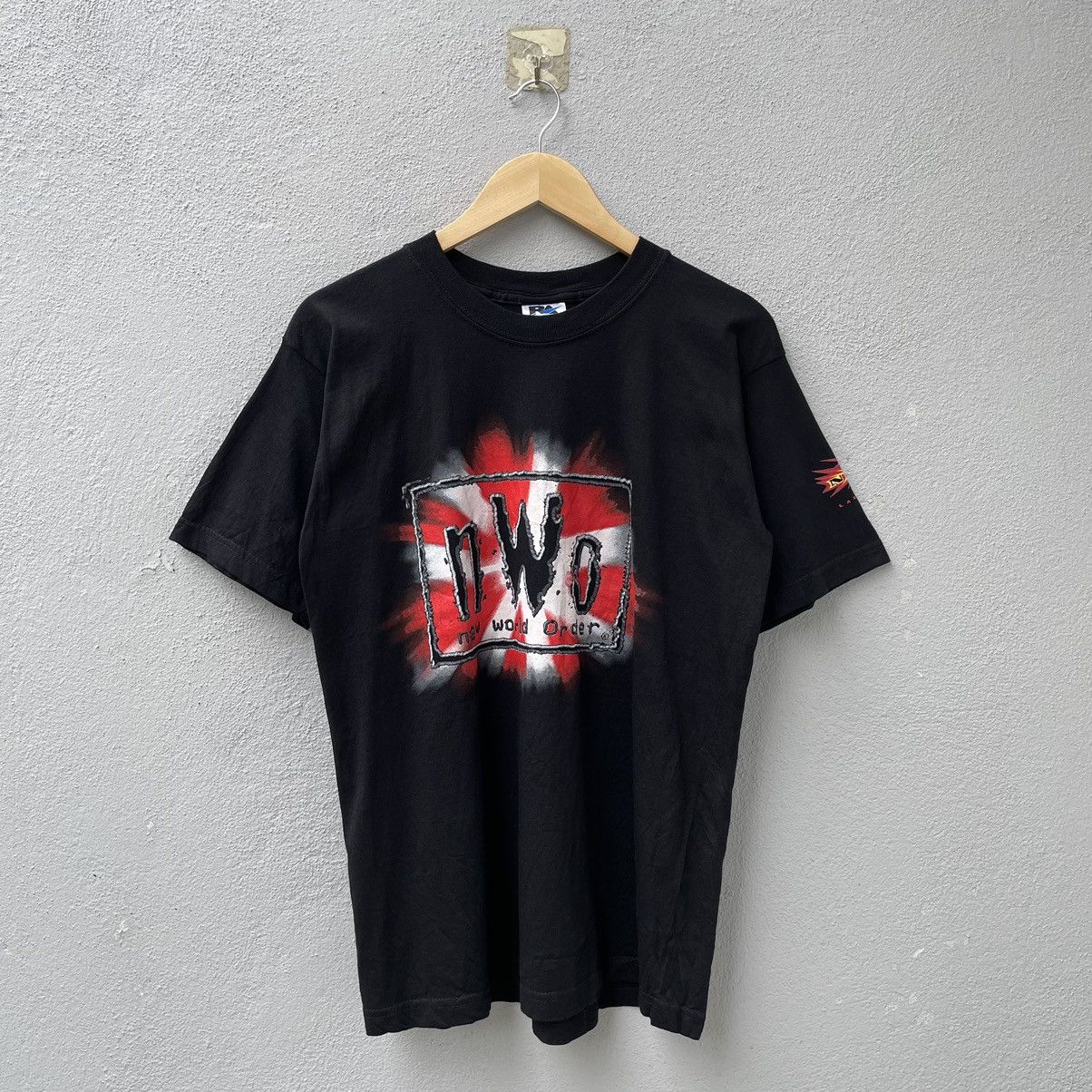 WWF Vintage NWO New World Order WWF Tee Shirt Size US M / EU 48-50 / 2 - 1 Thumbnail
