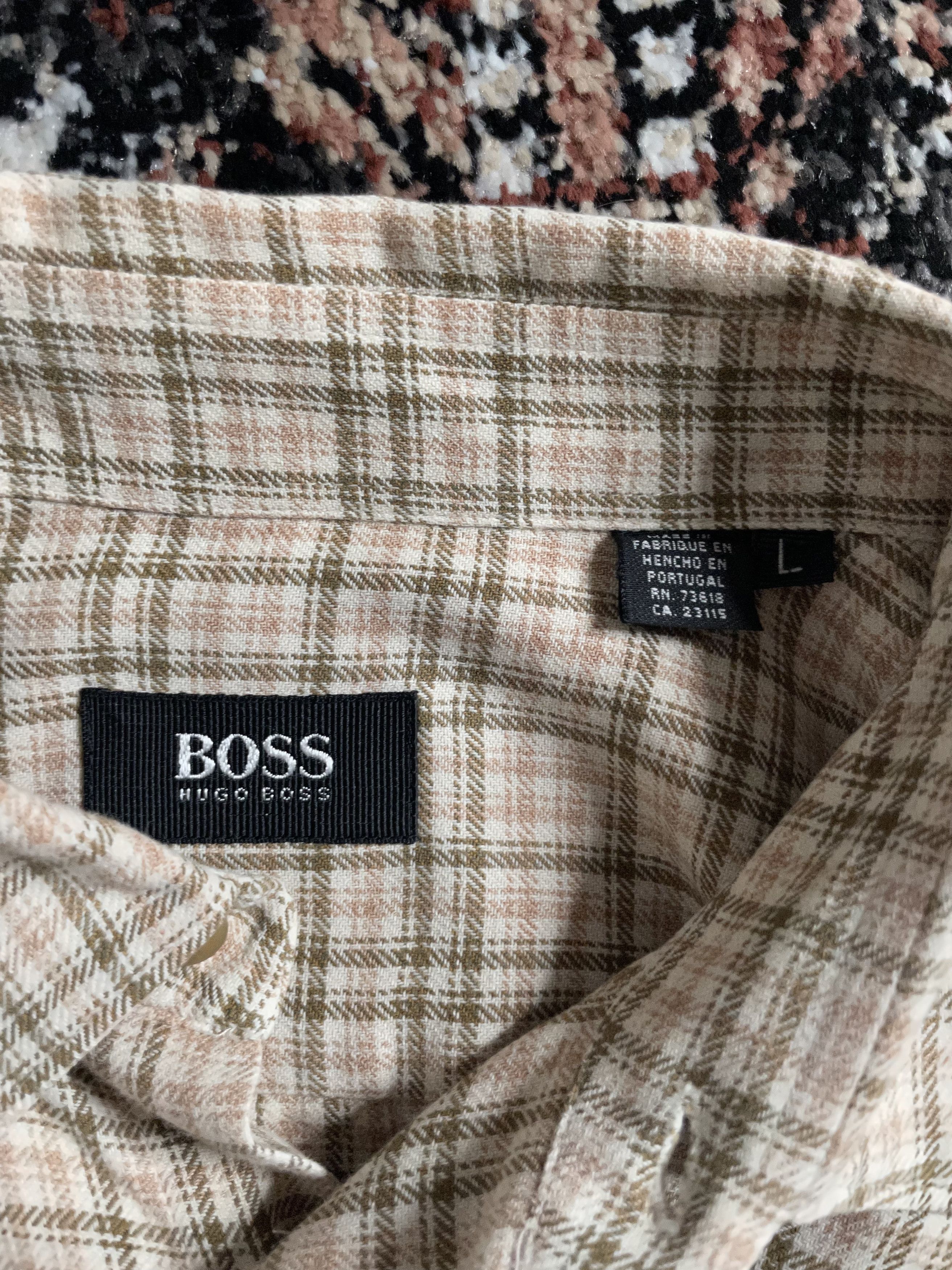 Hugo Boss Hugo Boss - Cream/Tan/Olive flannel Size US L / EU 52-54 / 3 - 3 Thumbnail