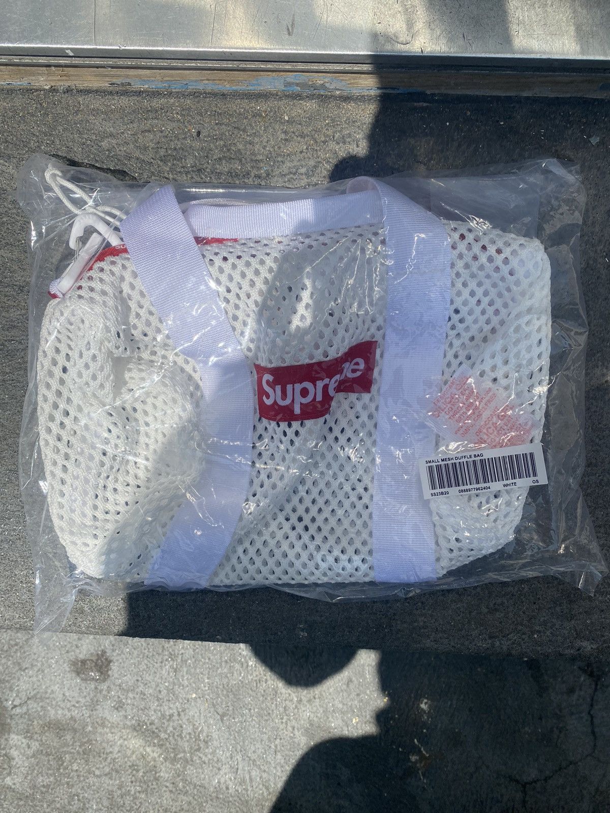 Supreme Mesh Mini Duffle Bag White（Spring/Summer 2023
