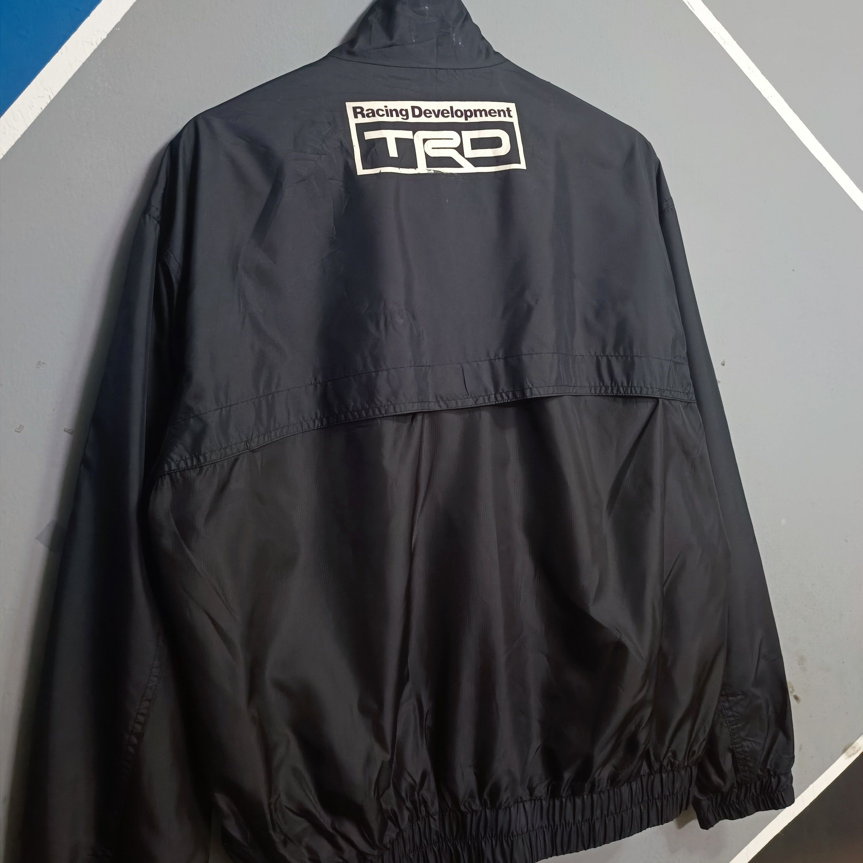 Gear for Sports × Vintage Vintage Toyota TRD Racing Windbreaker Jacket Size US L / EU 52-54 / 3 - 3 Thumbnail