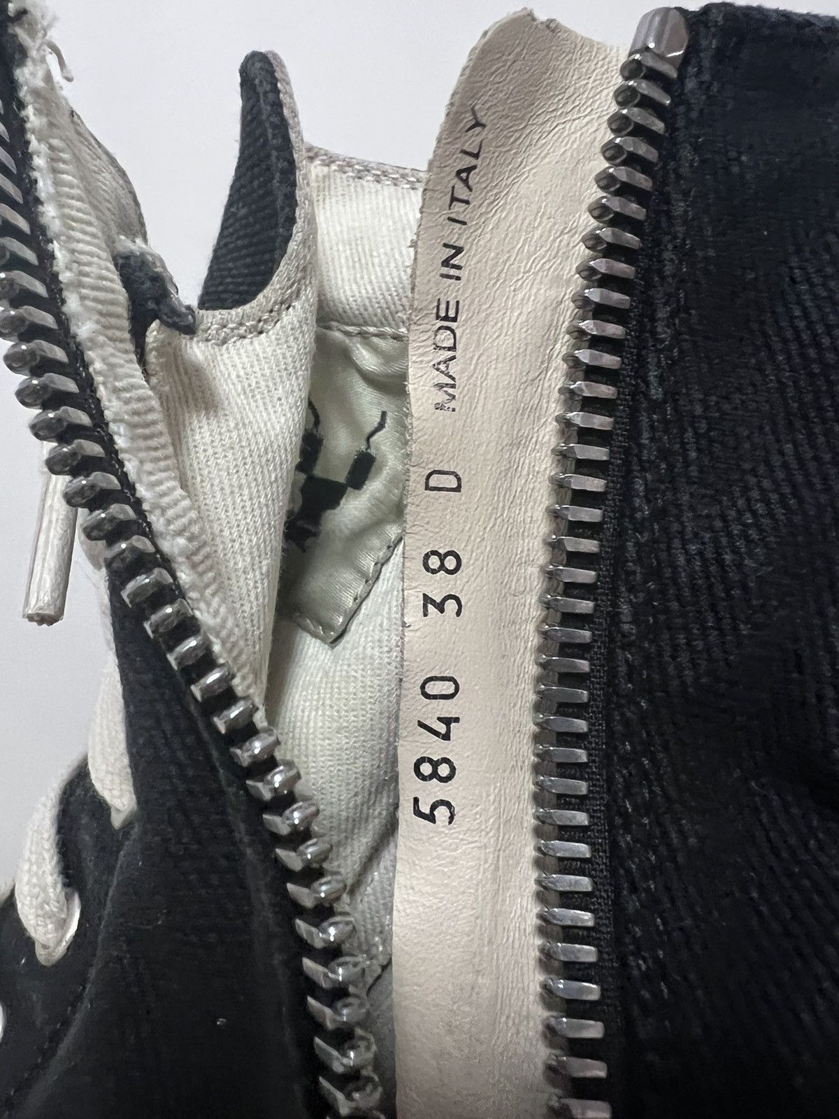 Rick Owens Drkshdw Rick owens drkshdw ramones high top sneakers sz38 Size US 8 / IT 38 - 10 Thumbnail