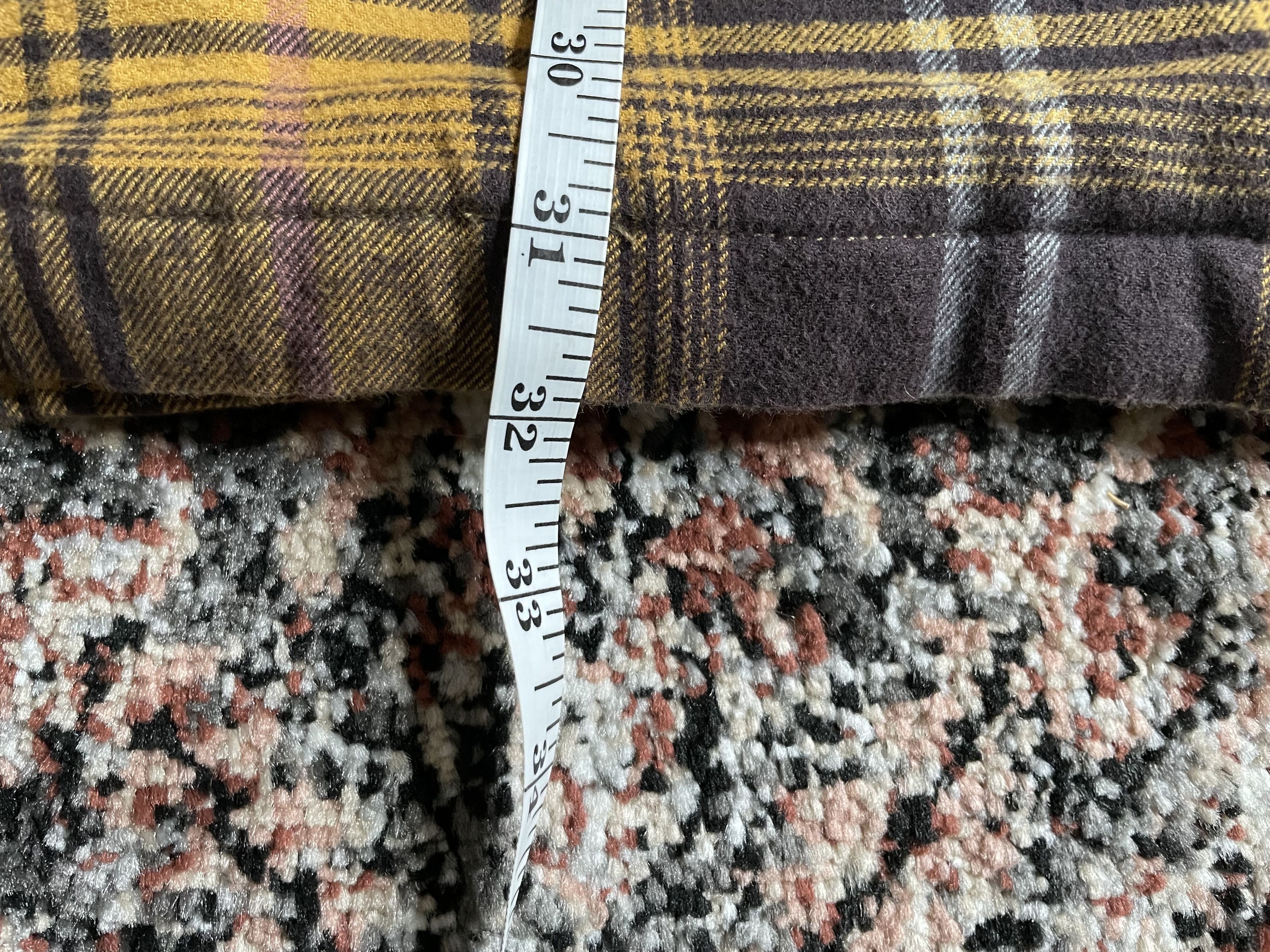 Urban Outfitters Urban Outfitters - black and yellow quilted flannel Size US XL / EU 56 / 4 - 5 Thumbnail
