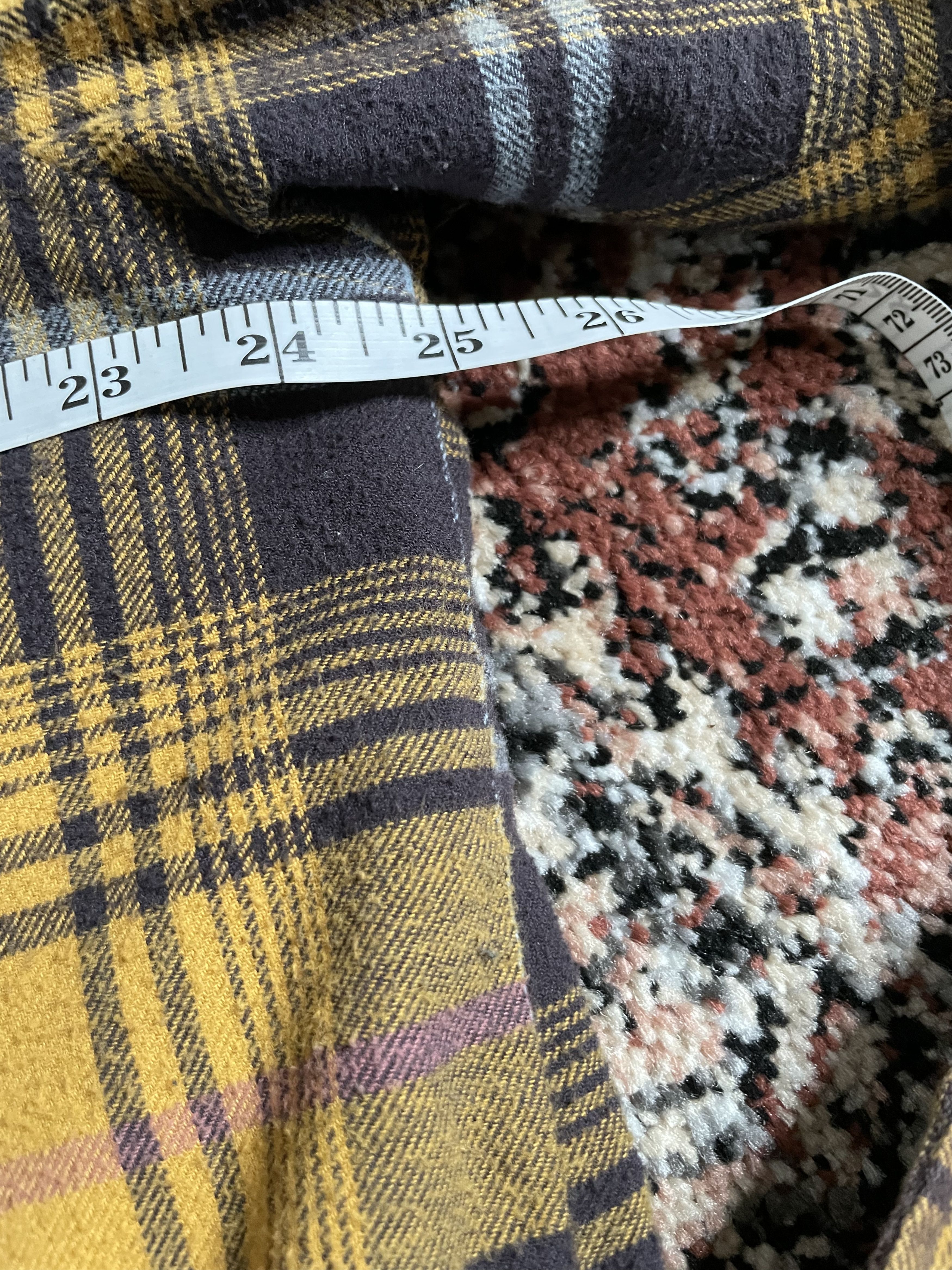 Urban Outfitters Urban Outfitters - black and yellow quilted flannel Size US XL / EU 56 / 4 - 4 Thumbnail