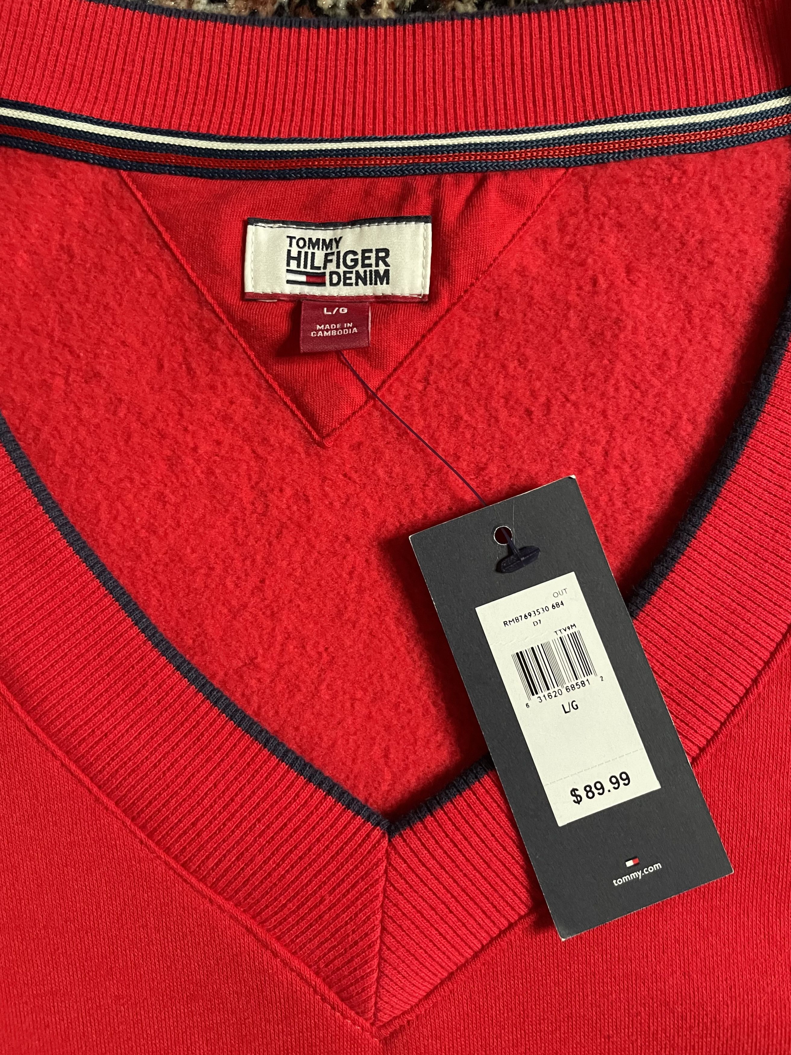 Tommy Hilfiger Tommy Hilfiger - Red w/ white V neck sweater (with pockets) Size US L / EU 52-54 / 3 - 3 Thumbnail