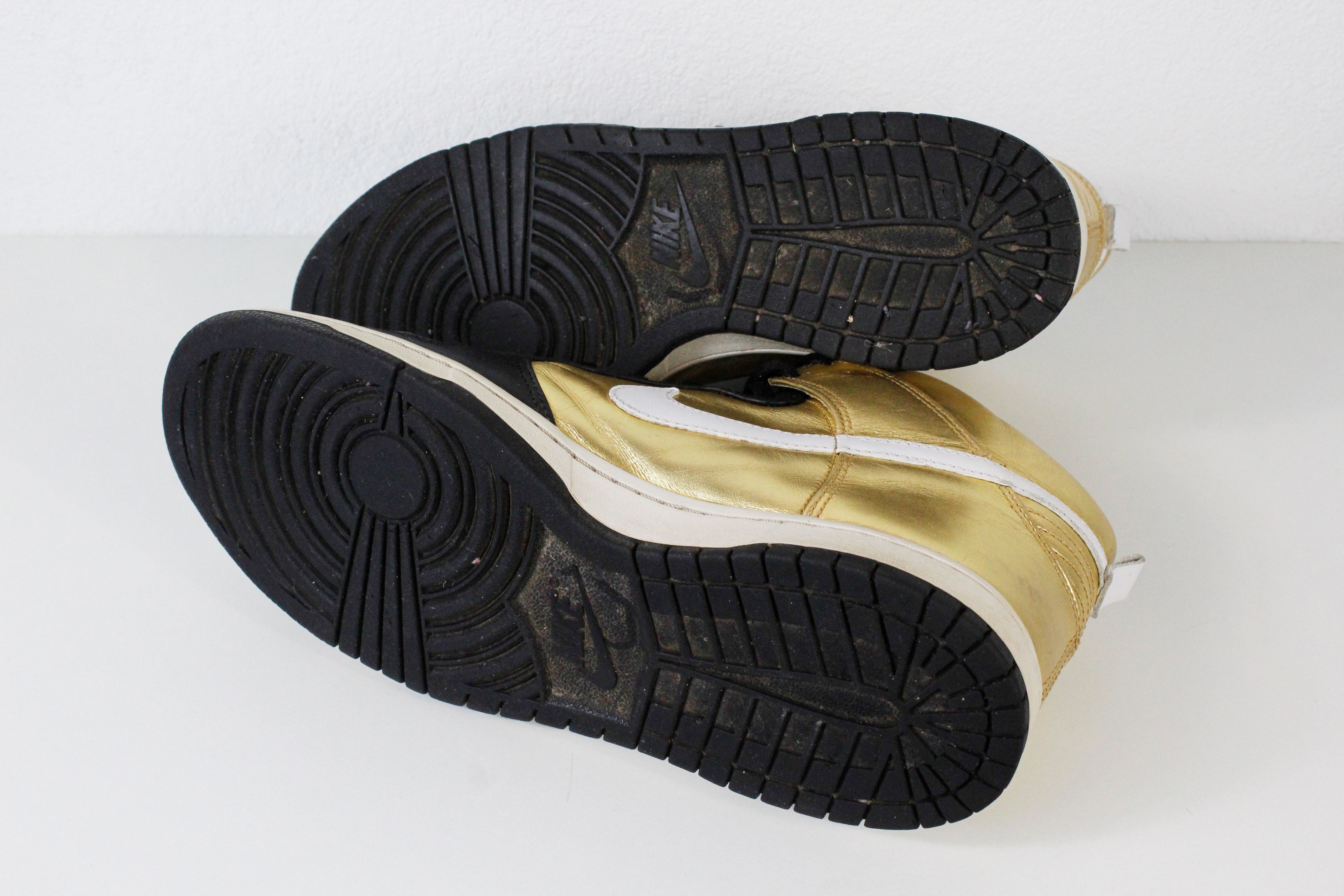 Nike Nike Dunk High Premium Metallic Gold Sneakers Shoes US9 Size US 9 / EU 42 - 11 Thumbnail
