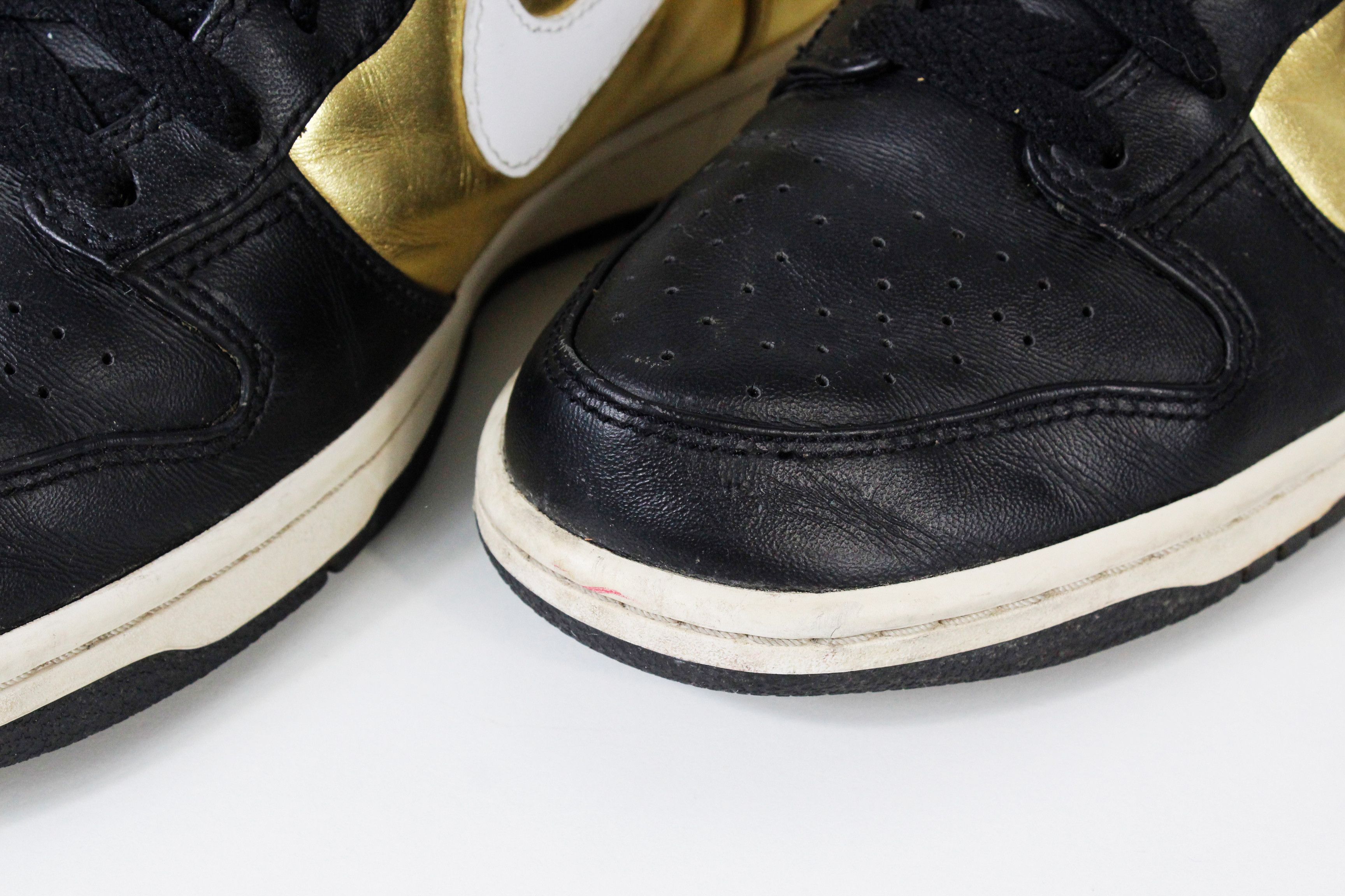 Nike Nike Dunk High Premium Metallic Gold Sneakers Shoes US9 Size US 9 / EU 42 - 9 Thumbnail