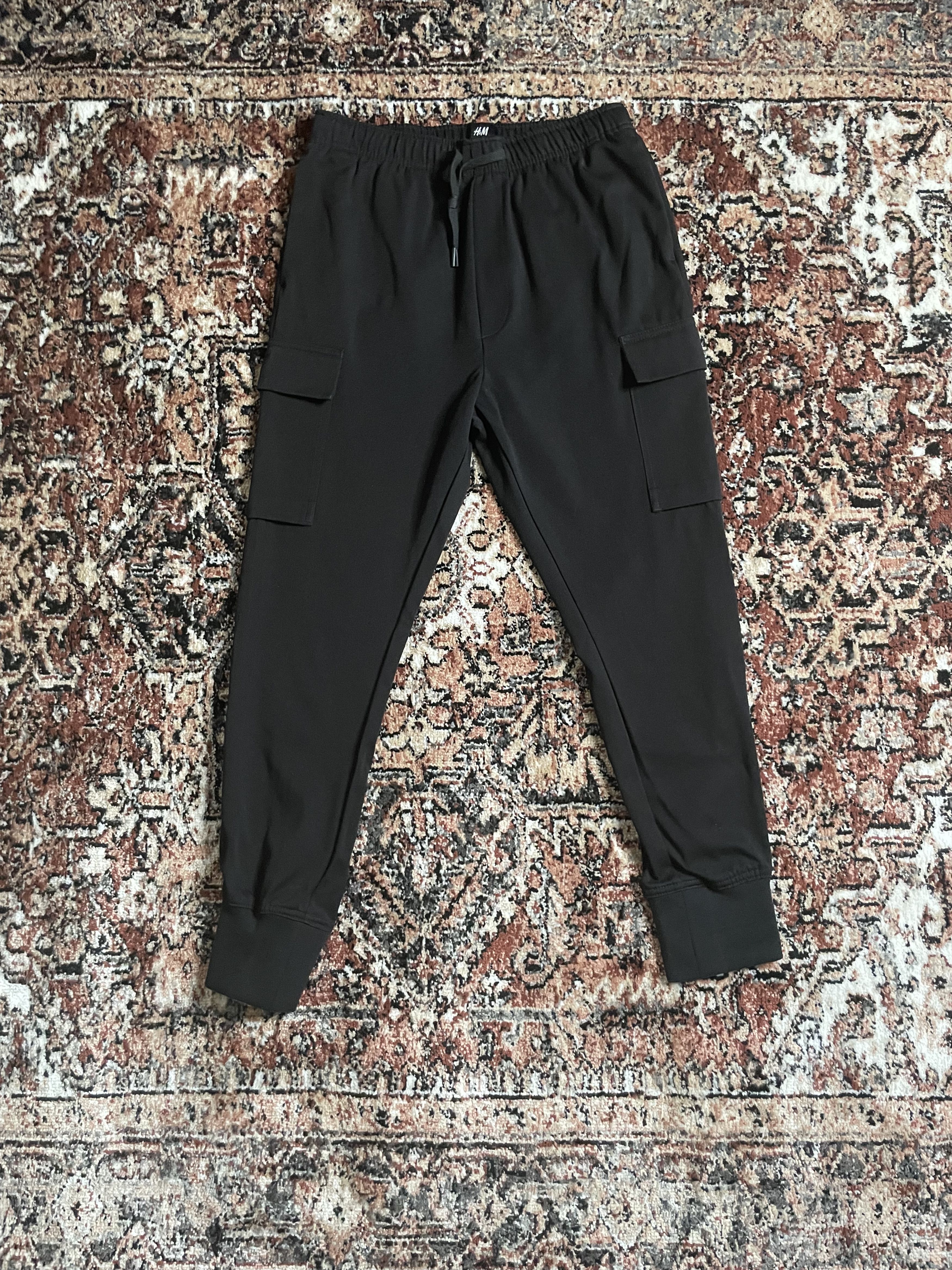 H&M H&M - Black cargo jogger Size US 32 / EU 48 - 1 Thumbnail