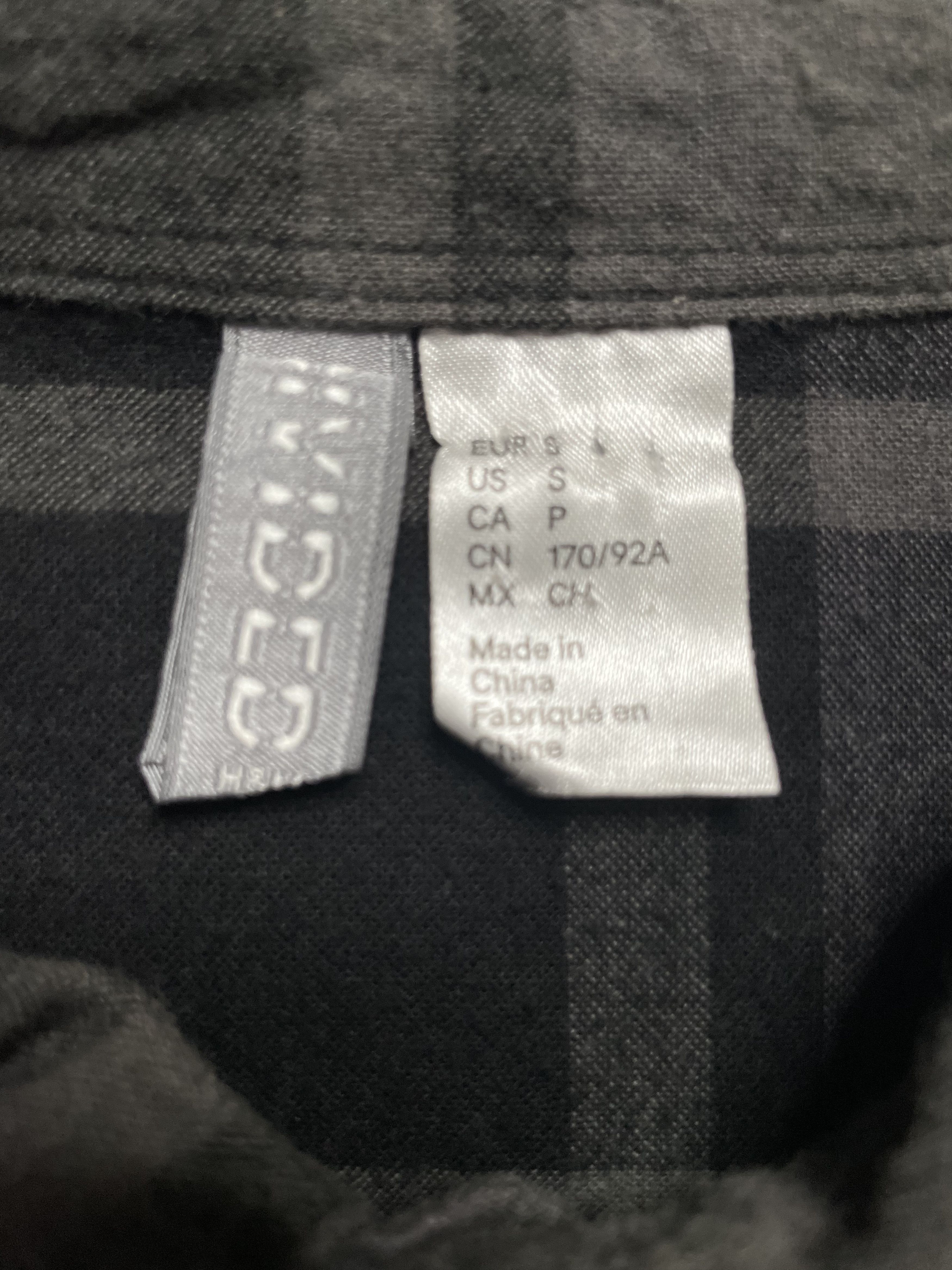 H&M H&M - Gray and black checkered Flannel with black sleeves Size US S / EU 44-46 / 1 - 3 Thumbnail