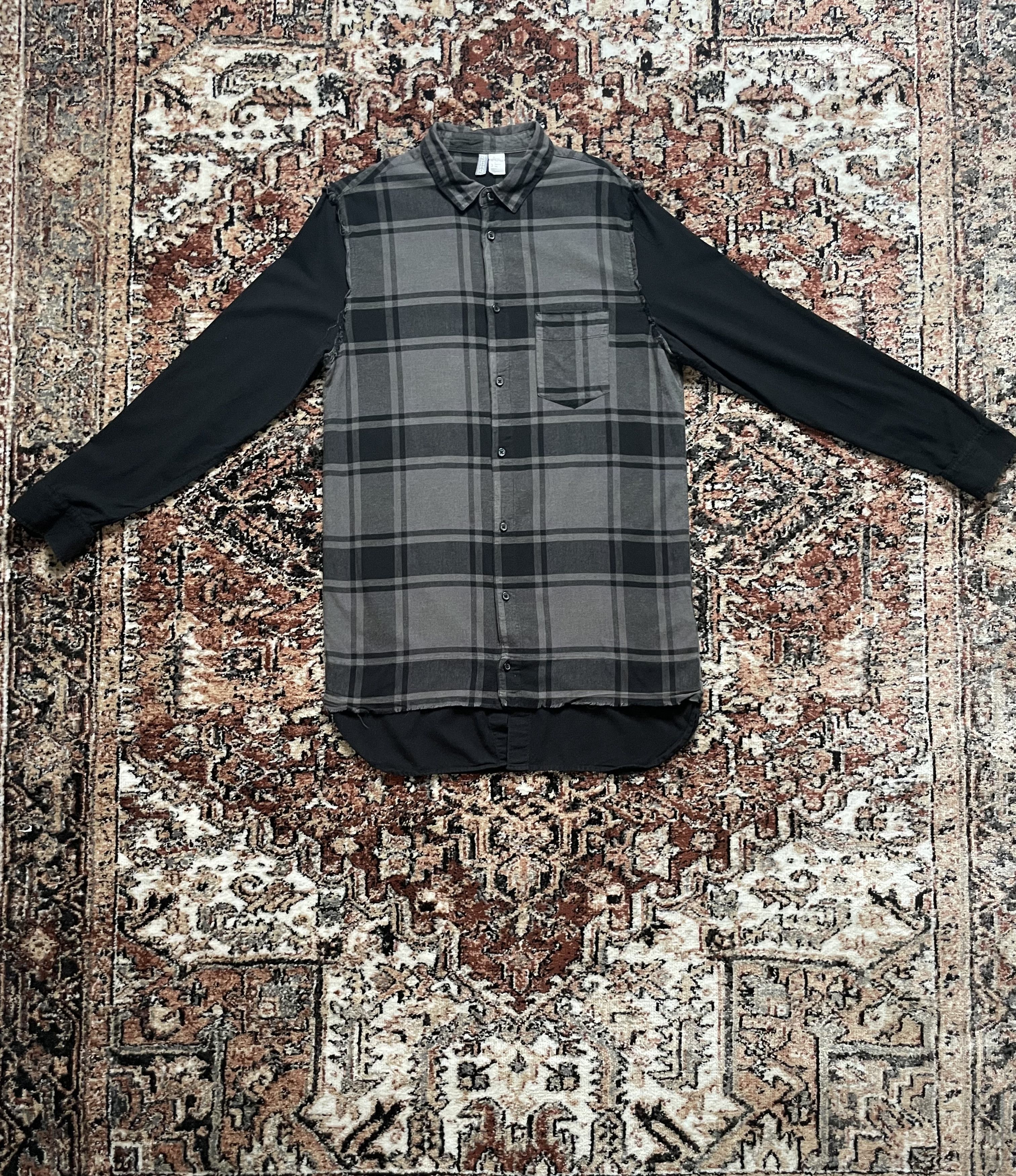 H&M H&M - Gray and black checkered Flannel with black sleeves Size US S / EU 44-46 / 1 - 1 Thumbnail
