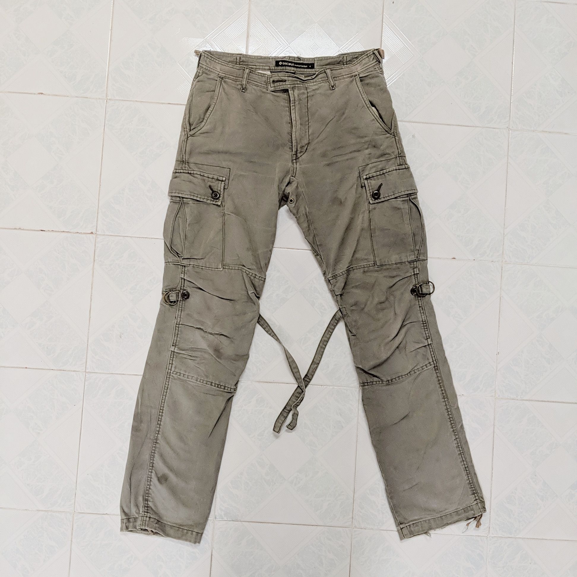 Japanese Brand Vintage Disciple Bondage/Parachute Utility Cargo Pants Size US 30 / EU 46 - 1 Thumbnail