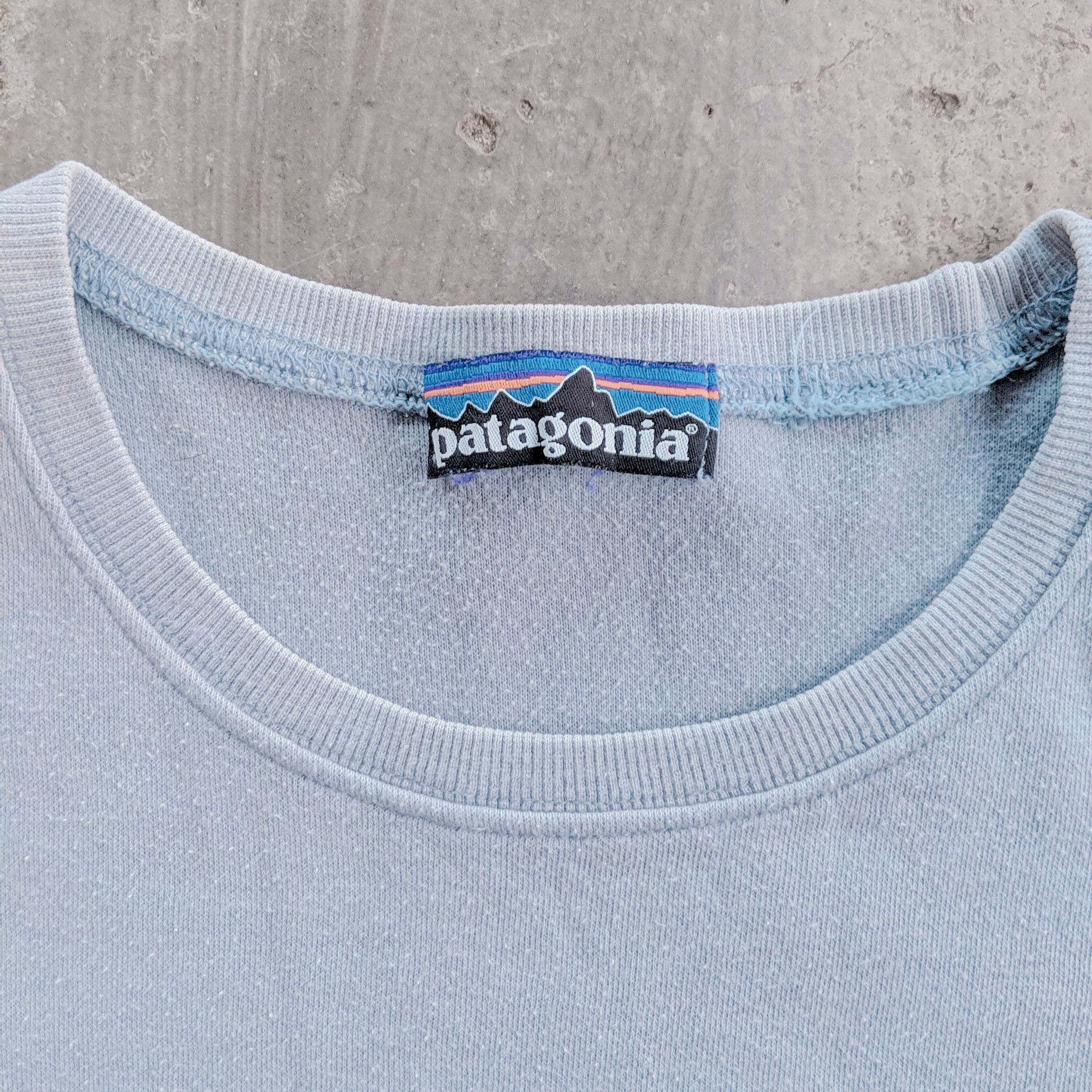 Patagonia Vintage Patagonia 80s 90s Rare Shirt Big Logo Tee Size US M / EU 48-50 / 2 - 4 Thumbnail