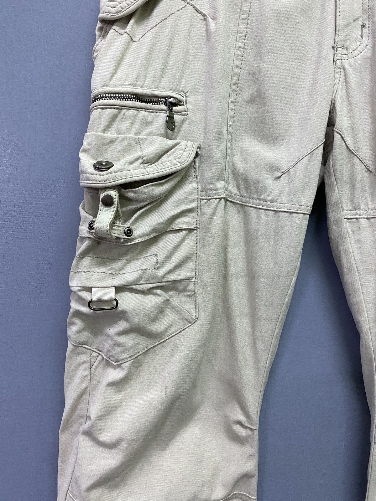 In The Attic Cargo IN THE ATTIC Multipocket Distressed Curve Leg Pants Size US 33 - 7 Thumbnail