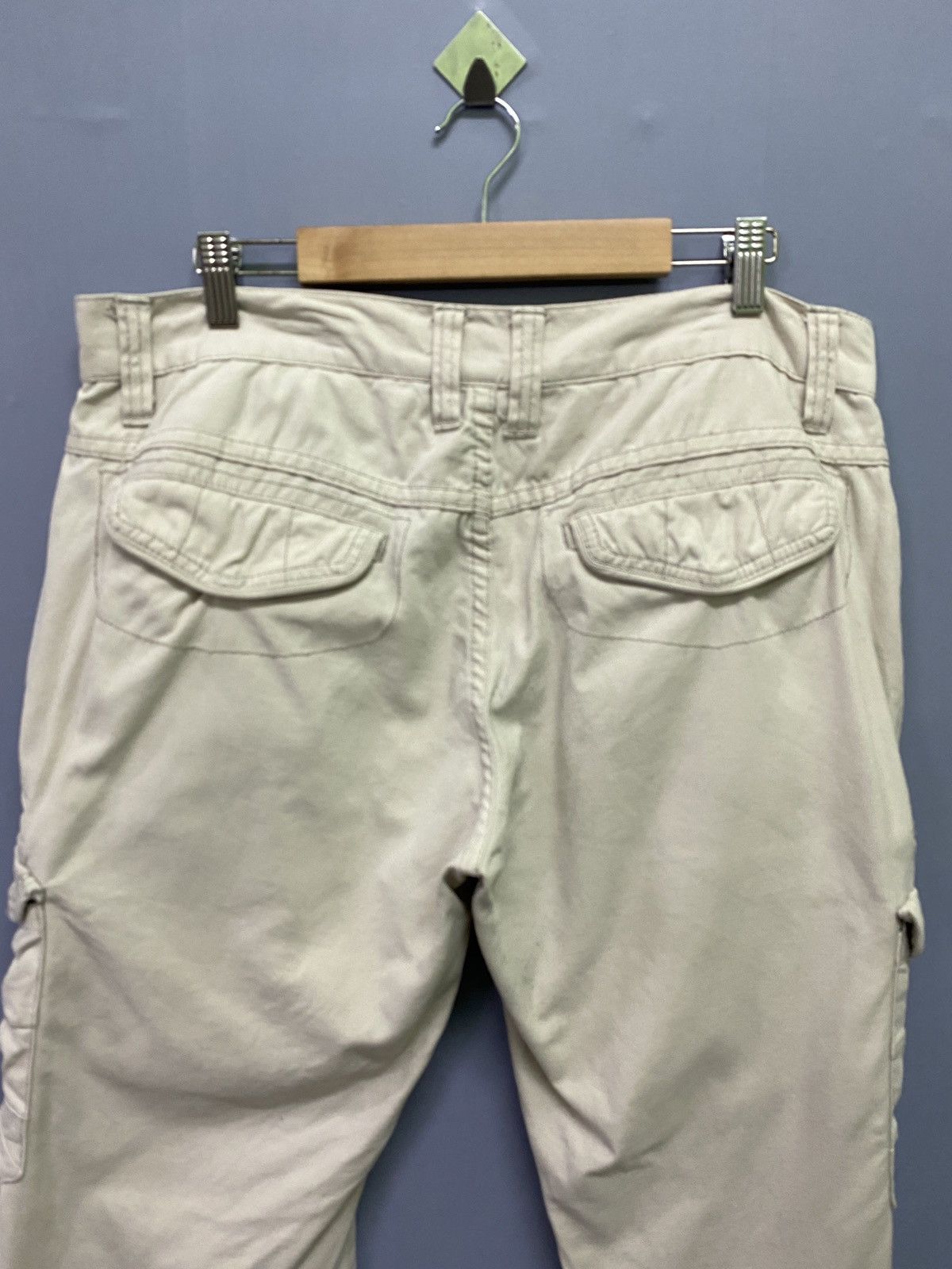 In The Attic Cargo IN THE ATTIC Multipocket Distressed Curve Leg Pants Size US 33 - 18 Thumbnail