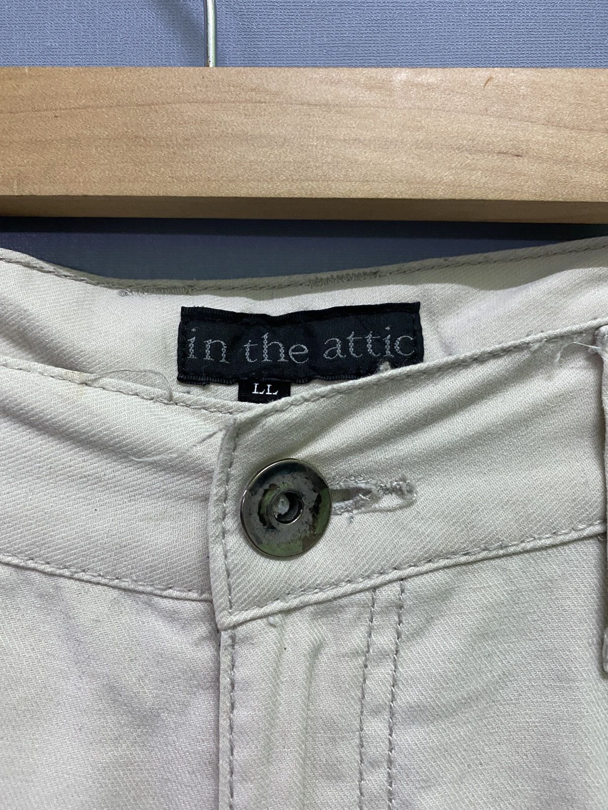 In The Attic Cargo IN THE ATTIC Multipocket Distressed Curve Leg Pants Size US 33 - 6 Thumbnail
