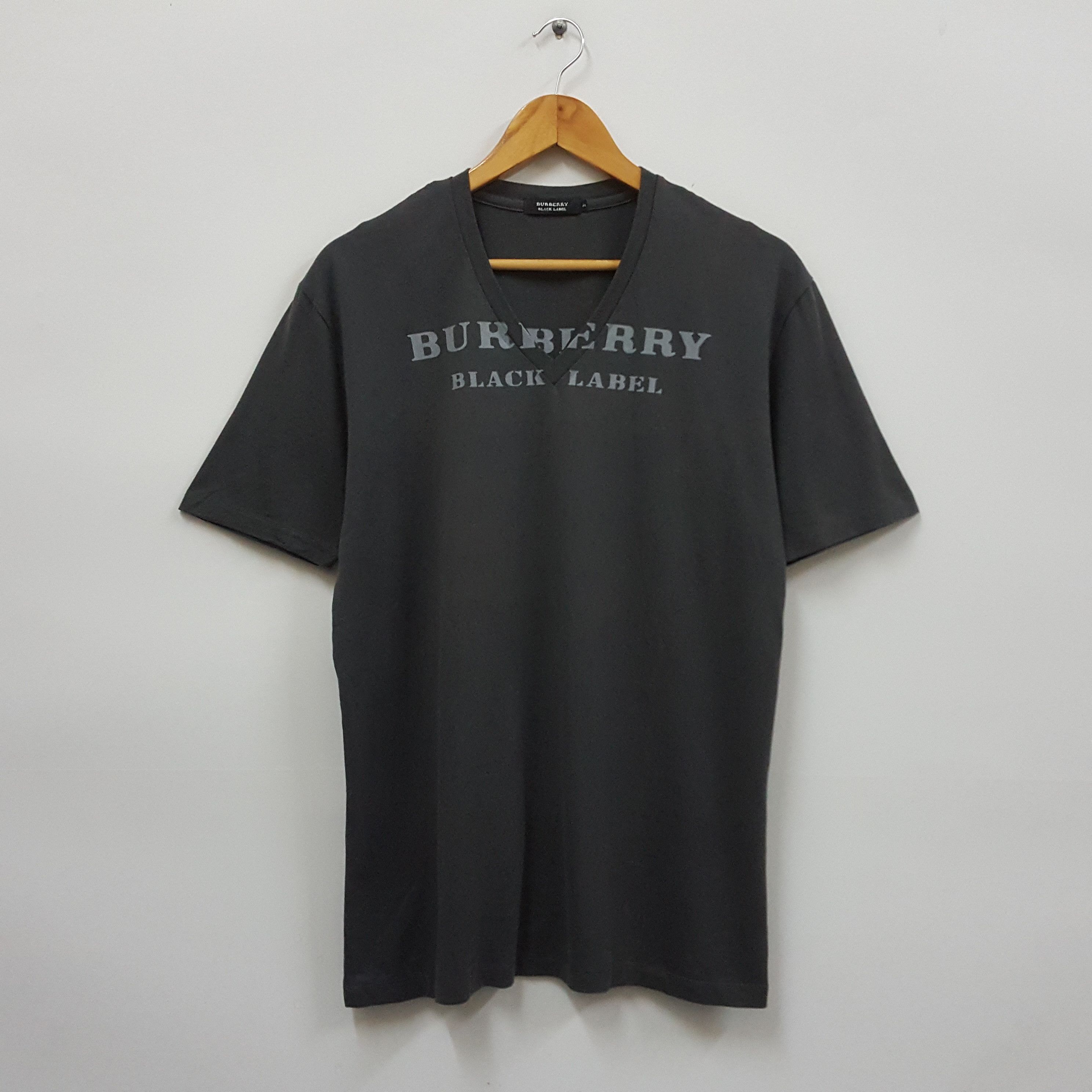 Burberry × Vintage Vintage Burberry spell out V neck style t-shirt Size US M / EU 48-50 / 2 - 1 Thumbnail