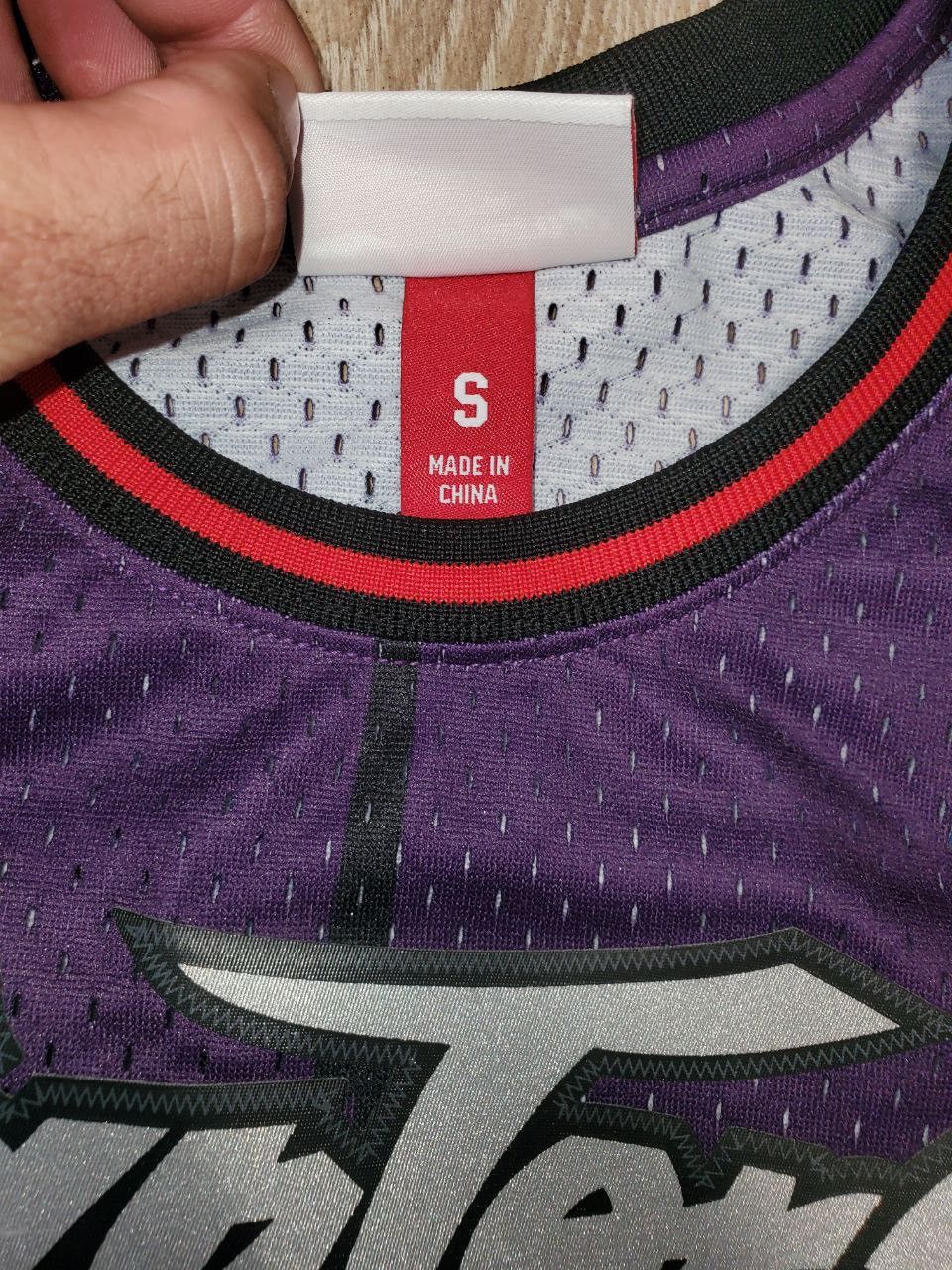 Mitchell & Ness × NBA × Vintage Vince Carter Toronto Raptors Mitchell & Ness Jersey Size US S / EU 44-46 / 1 - 6 Thumbnail