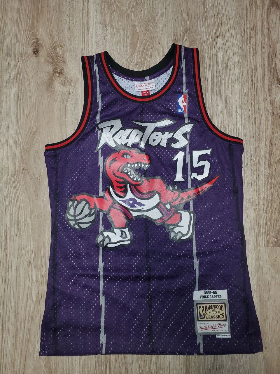 Mitchell & Ness × NBA × Vintage Vince Carter Toronto Raptors Mitchell & Ness Jersey Size US S / EU 44-46 / 1 - 1 Thumbnail