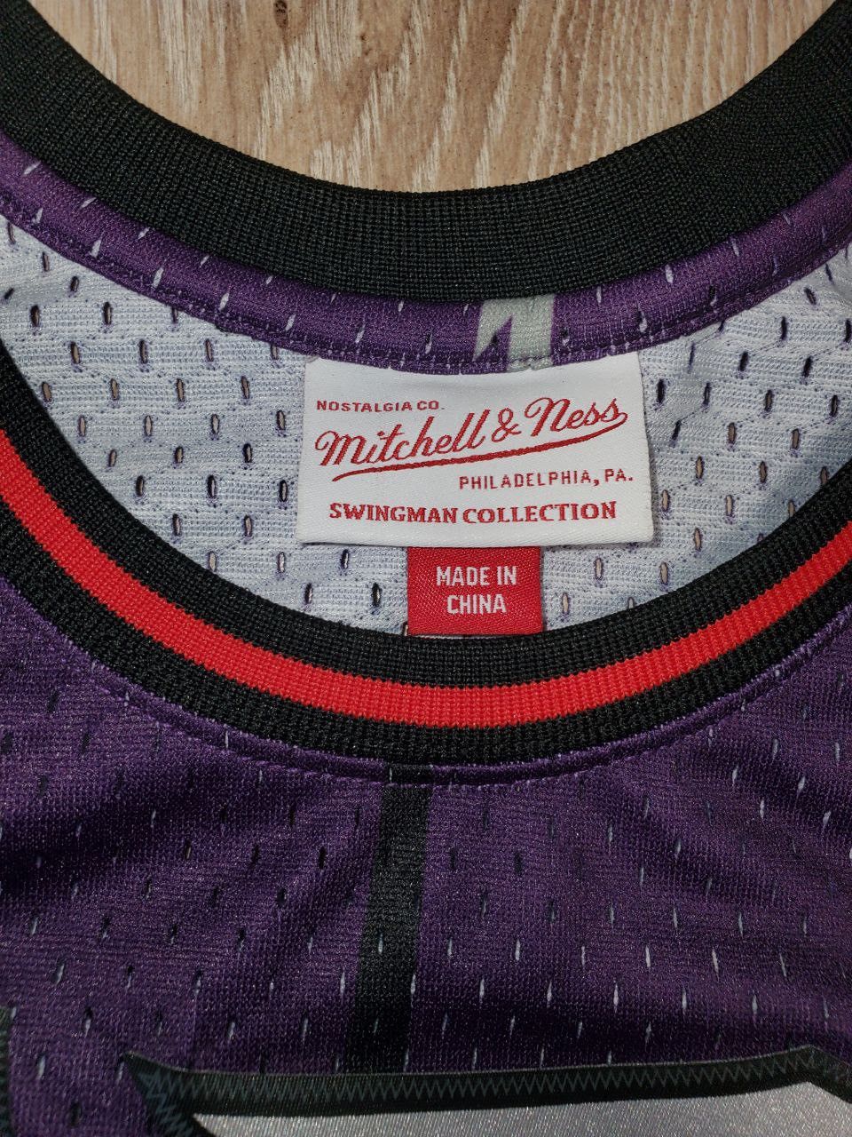 Mitchell & Ness × NBA × Vintage Vince Carter Toronto Raptors Mitchell & Ness Jersey Size US S / EU 44-46 / 1 - 5 Thumbnail