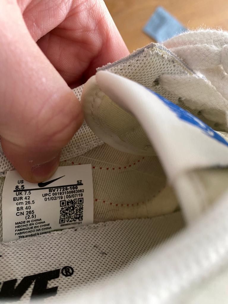 daybreak white university red