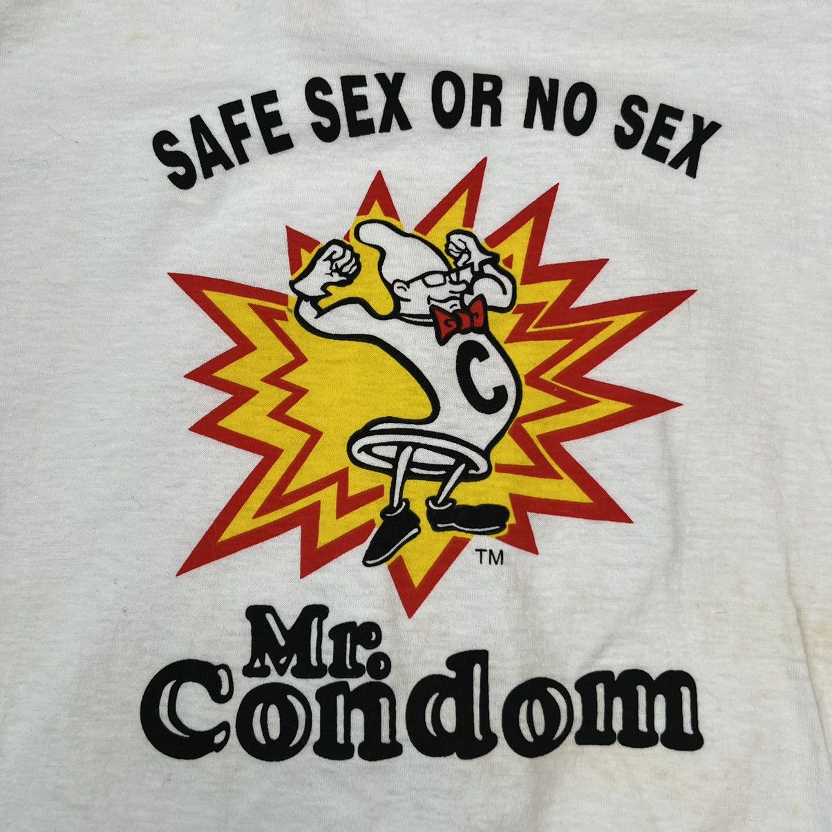 Vintage Vintage 90s Mr Condom Safe Sex or No Sex T Shirt Graphic Tee Size US S / EU 44-46 / 1 - 2 Thumbnail