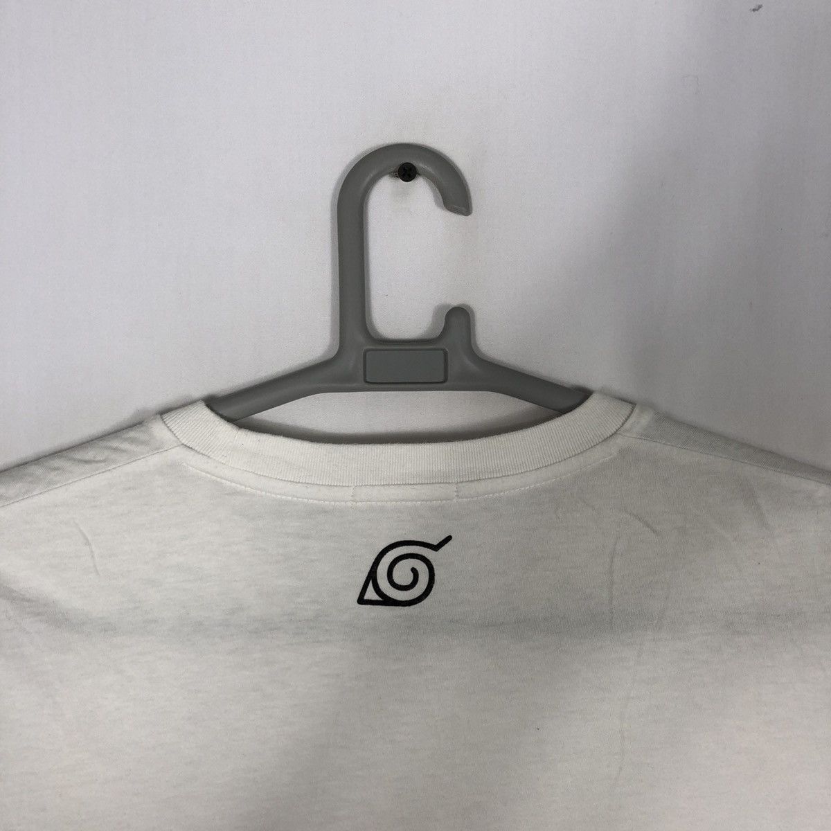 Anime × Uniqlo 🔥Rare🔥Anime Naruto Konoha Heroes Character Promo Tee Size US M / EU 48-50 / 2 - 5 Thumbnail