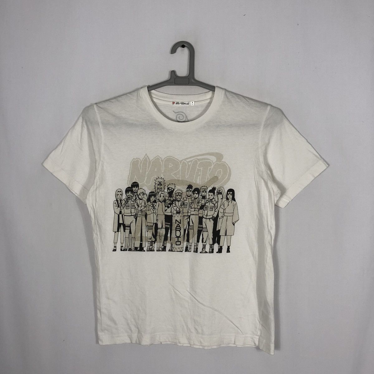 Anime × Uniqlo 🔥Rare🔥Anime Naruto Konoha Heroes Character Promo Tee Size US M / EU 48-50 / 2 - 1 Thumbnail