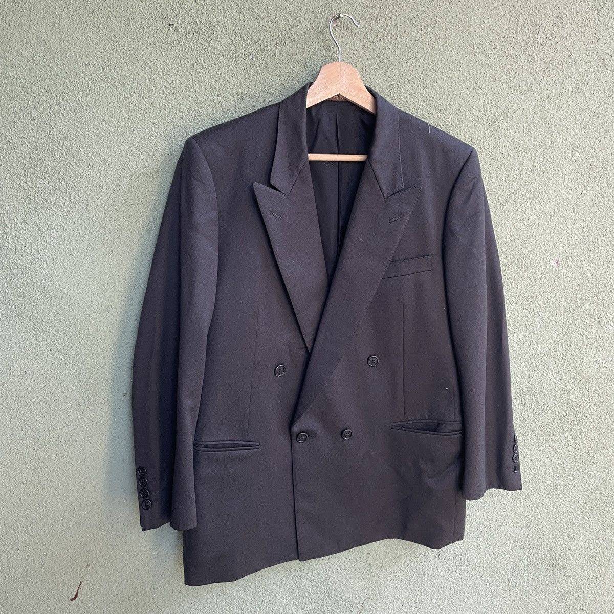 Givenchy Vintage Givenchy Black Blazer Coat Jacket Size M Size US M / EU 48-50 / 2 - 2 Thumbnail