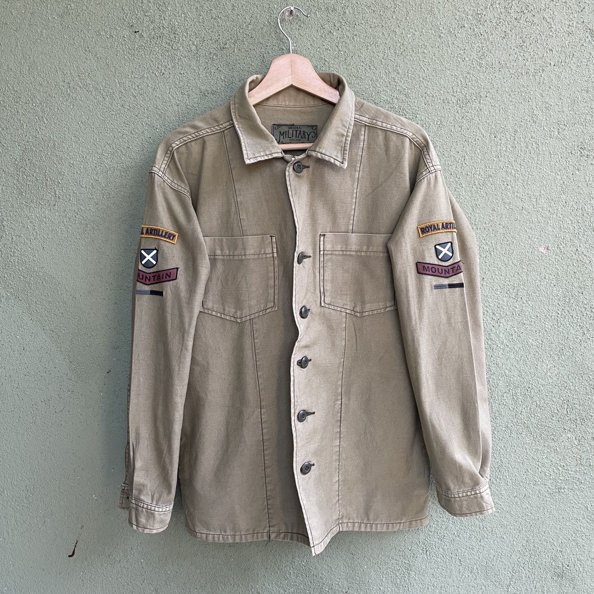 Vintage Vintage Military Faded Button Ups Patch Long Sleeve Shirt Size US M / EU 48-50 / 2 - 1 Thumbnail
