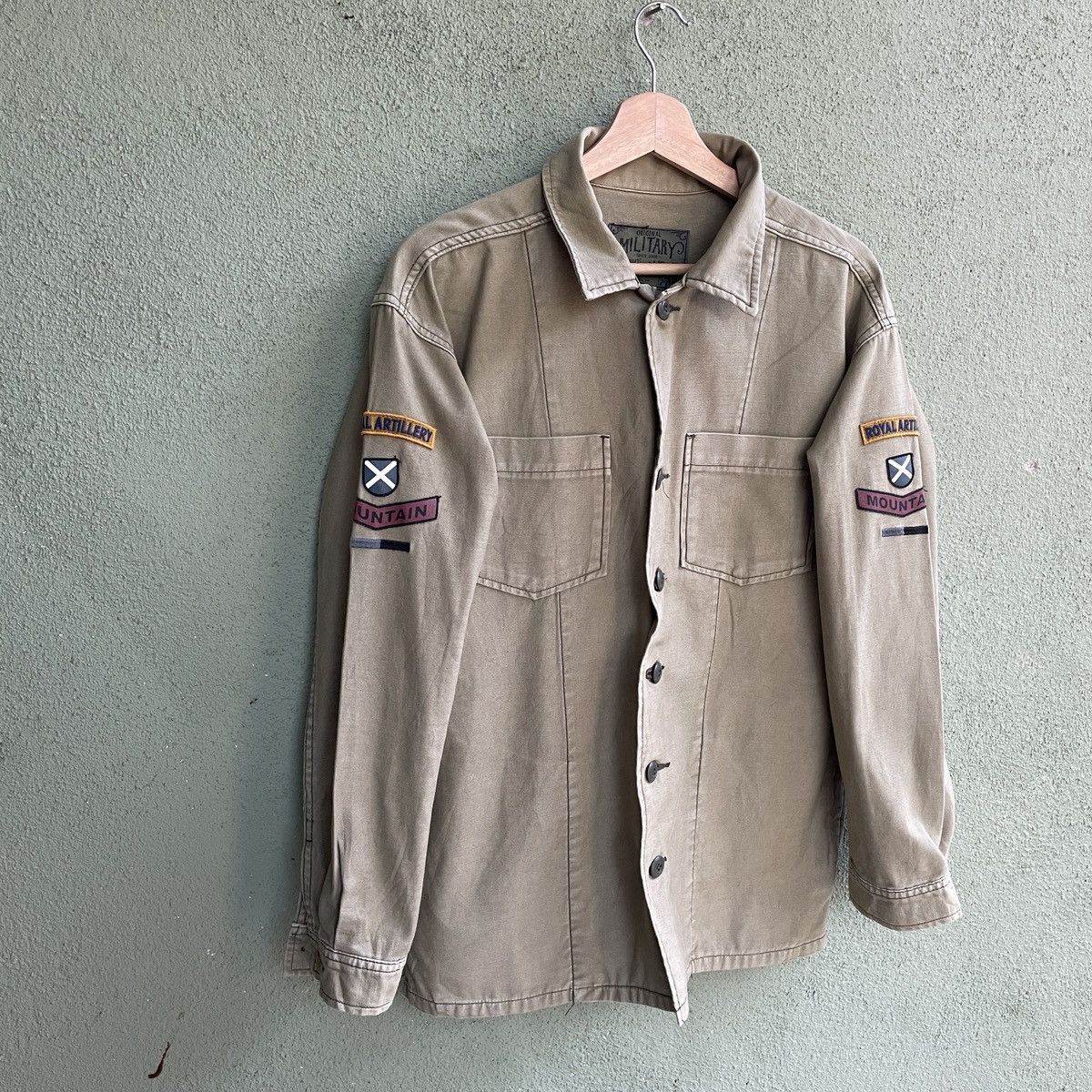 Vintage Vintage Military Faded Button Ups Patch Long Sleeve Shirt Size US M / EU 48-50 / 2 - 2 Thumbnail